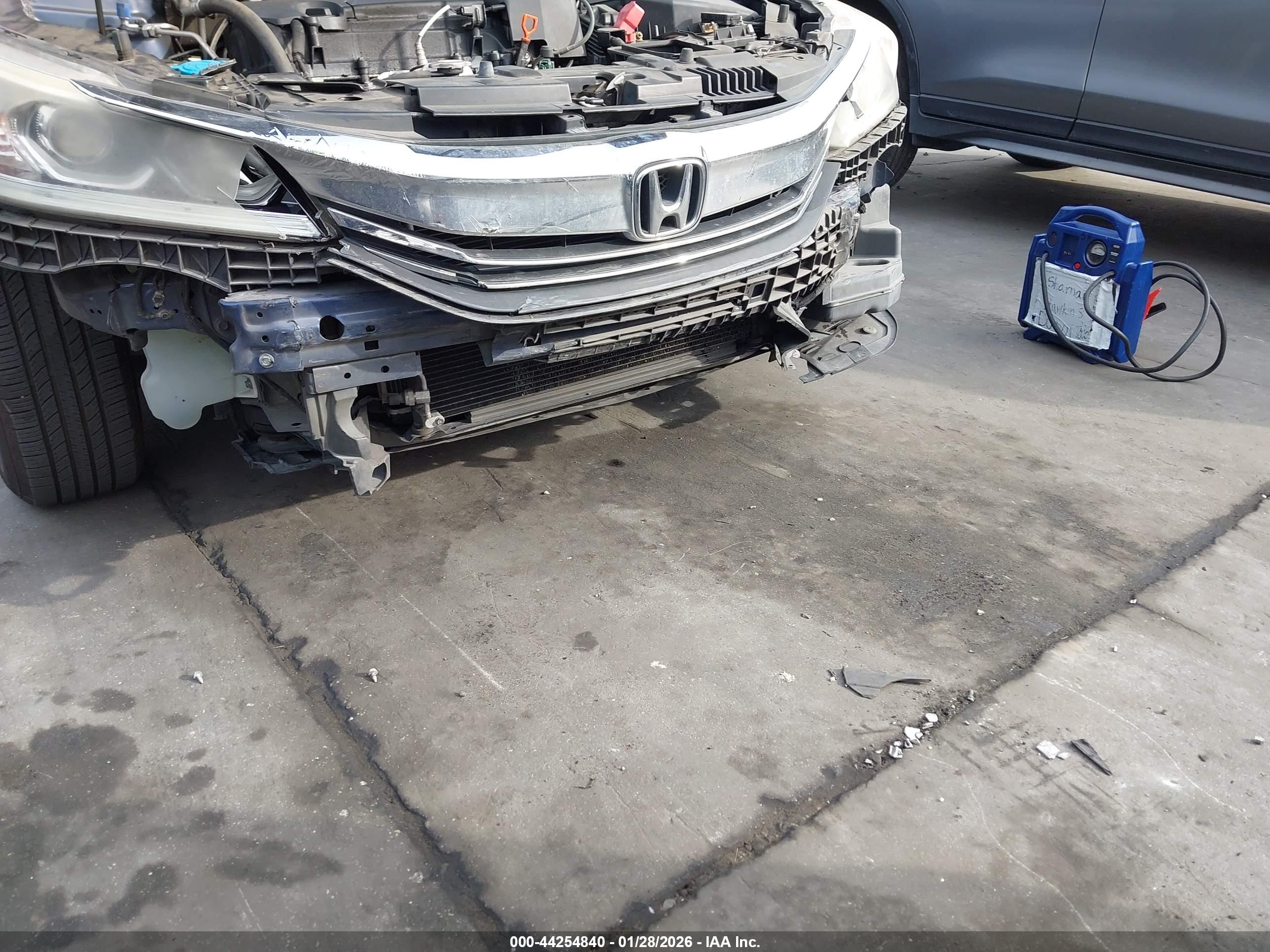 HONDA ACCORD image 6