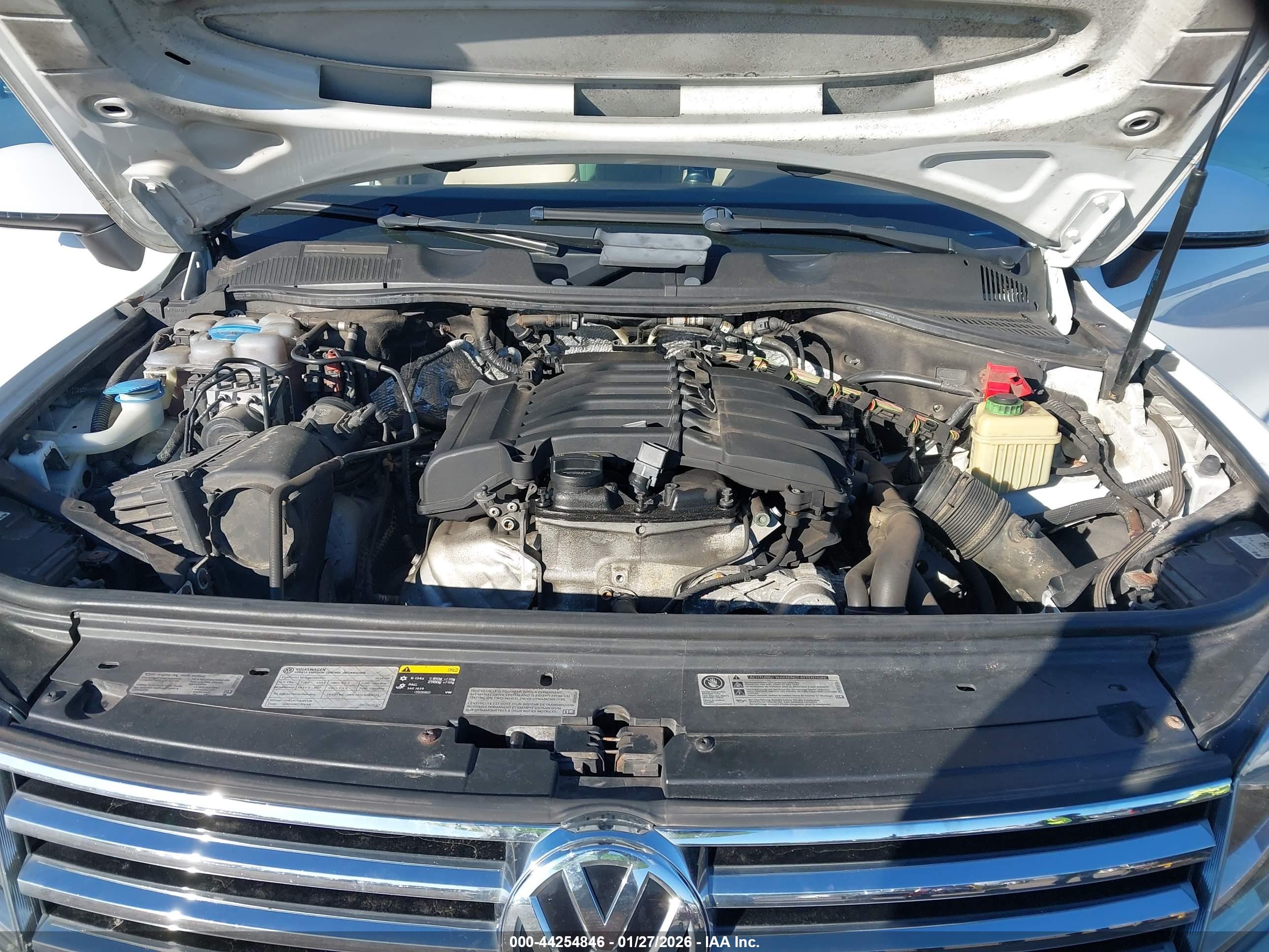 VOLKSWAGEN TOUAREG image 10
