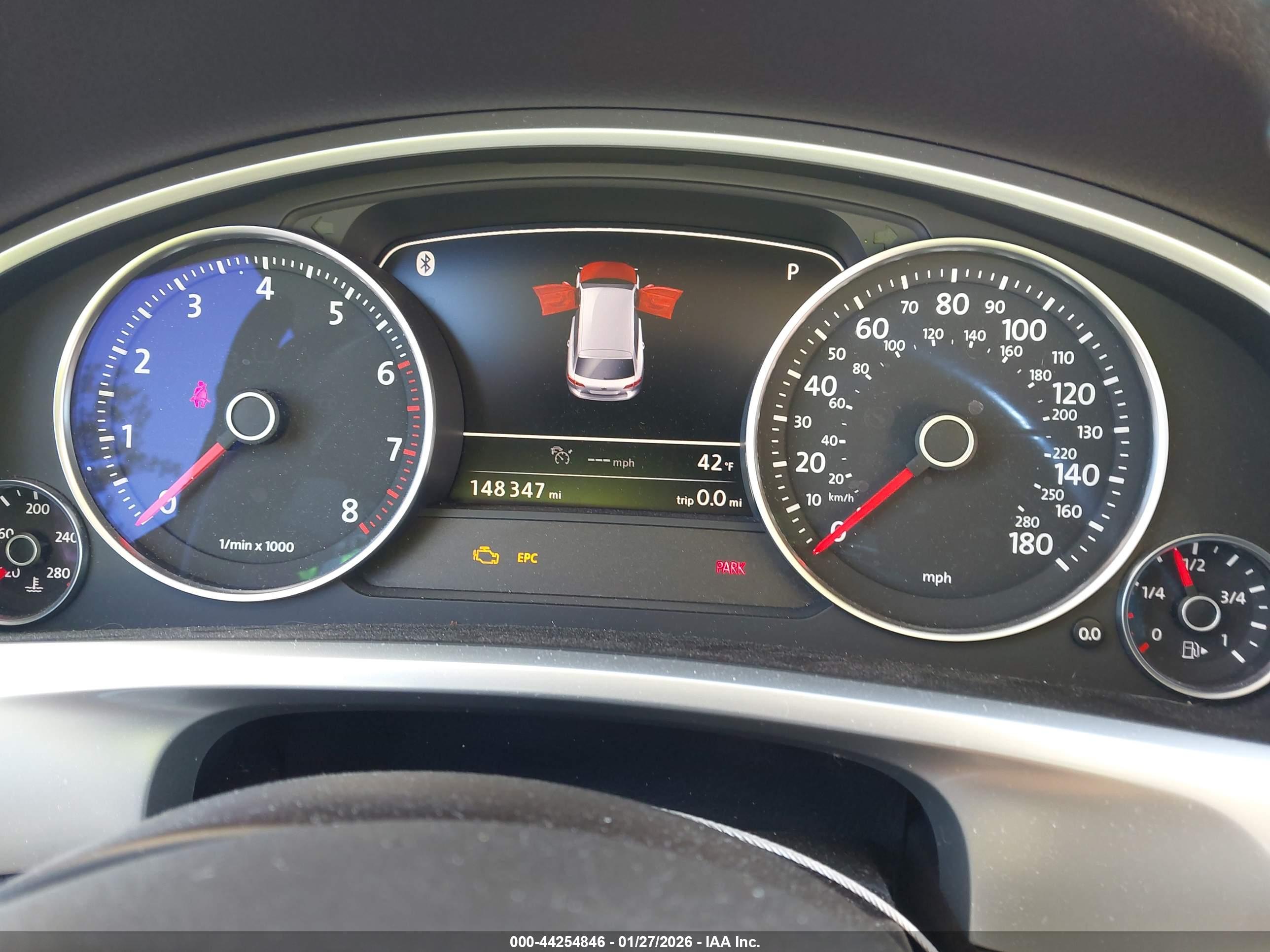 VOLKSWAGEN TOUAREG image 7