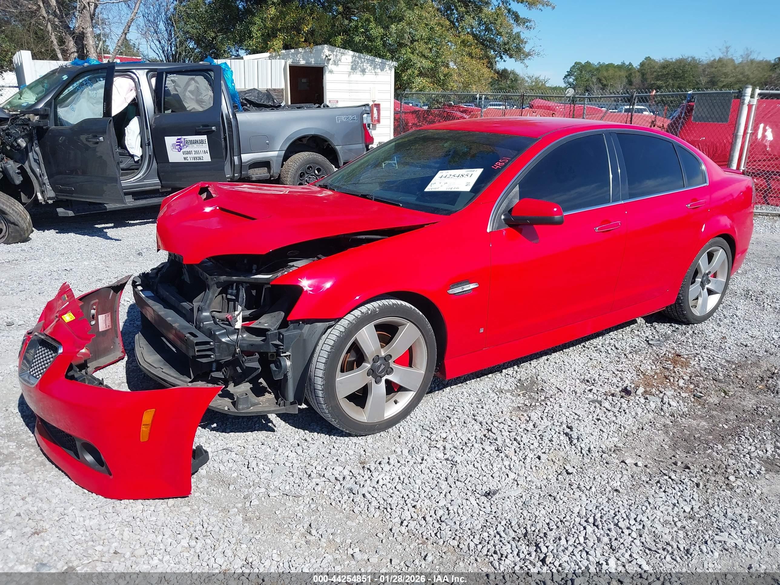 PONTIAC G8 image 2