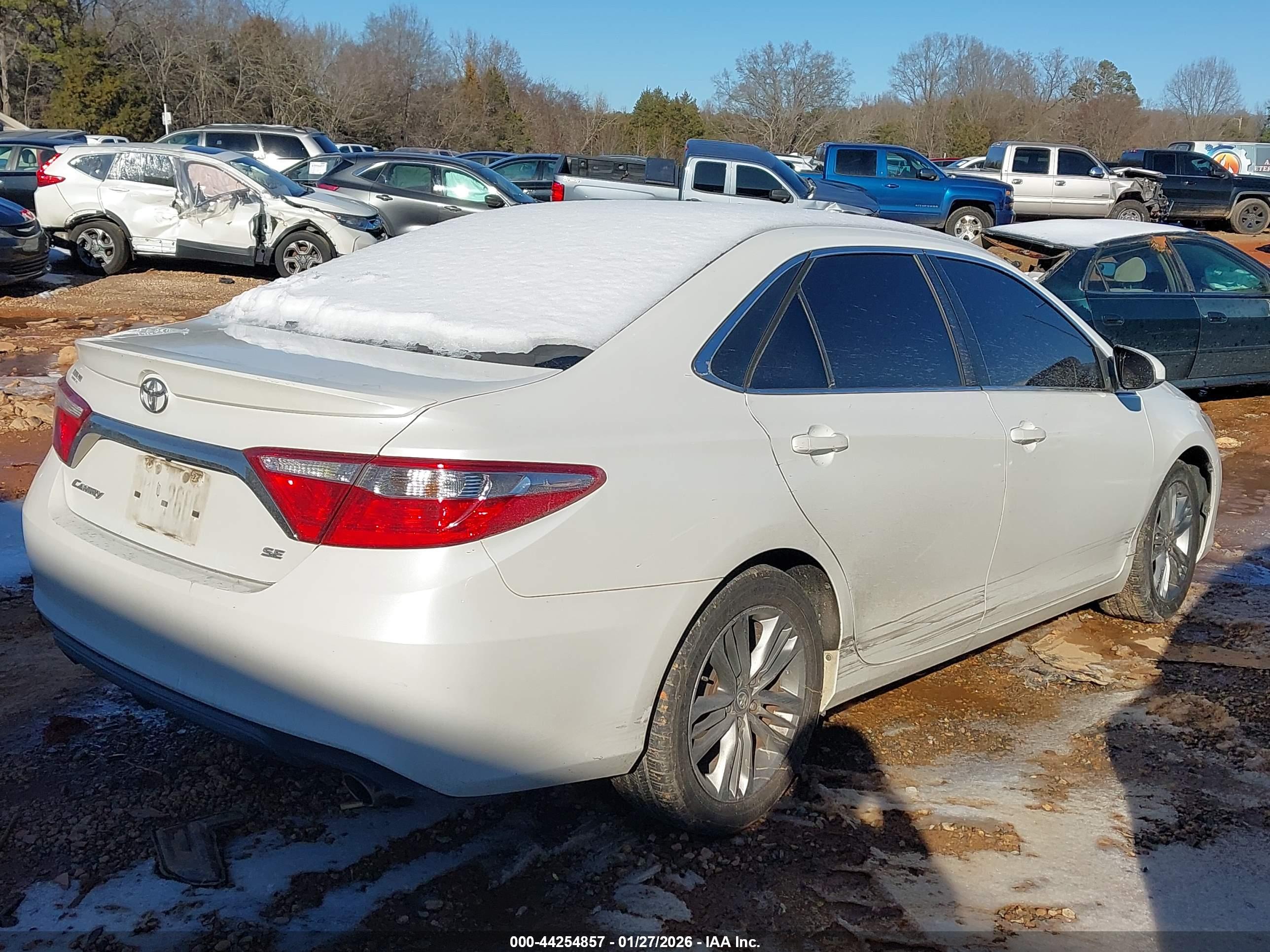 TOYOTA CAMRY image 4