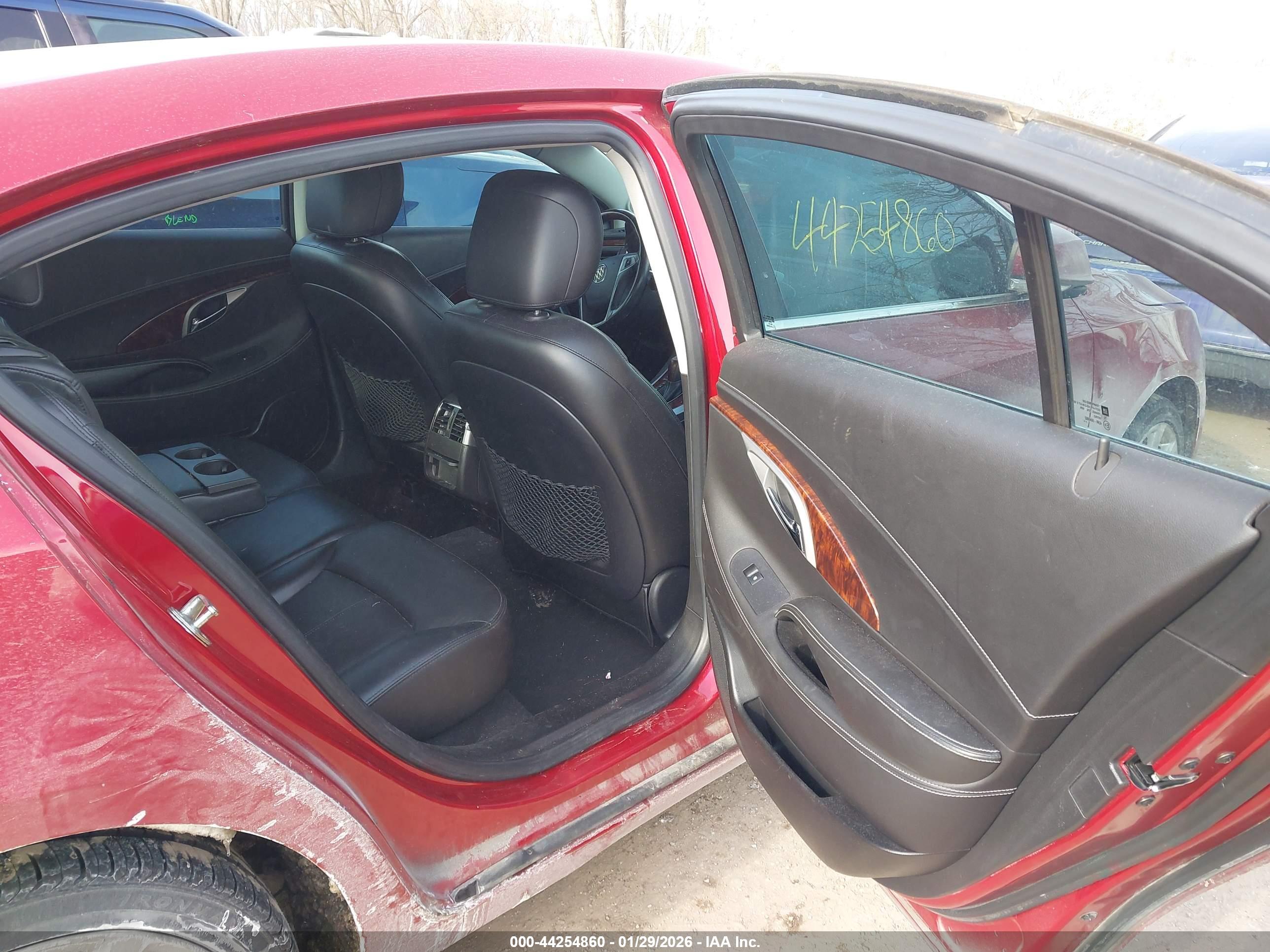 BUICK LACROSSE image 8