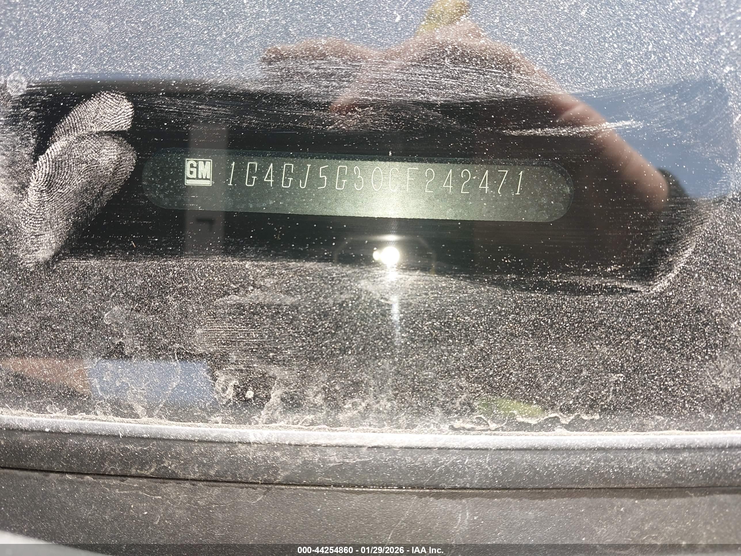 BUICK LACROSSE image 9