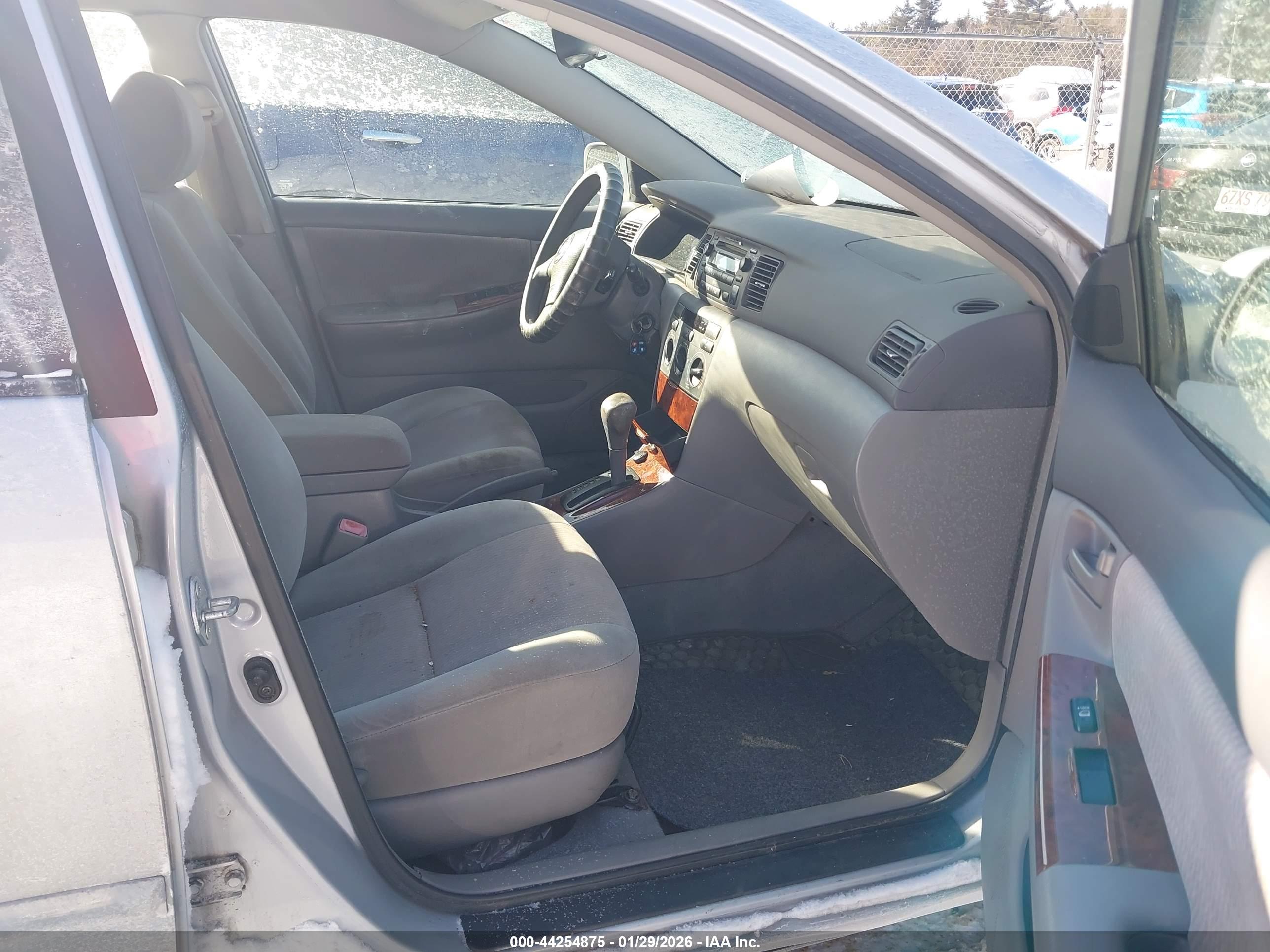 TOYOTA COROLLA image 5