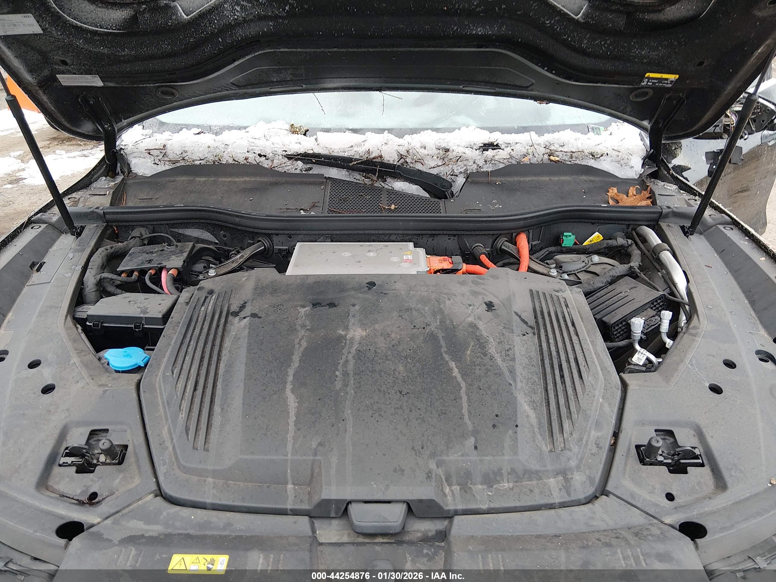 AUDI E-TRON image 10