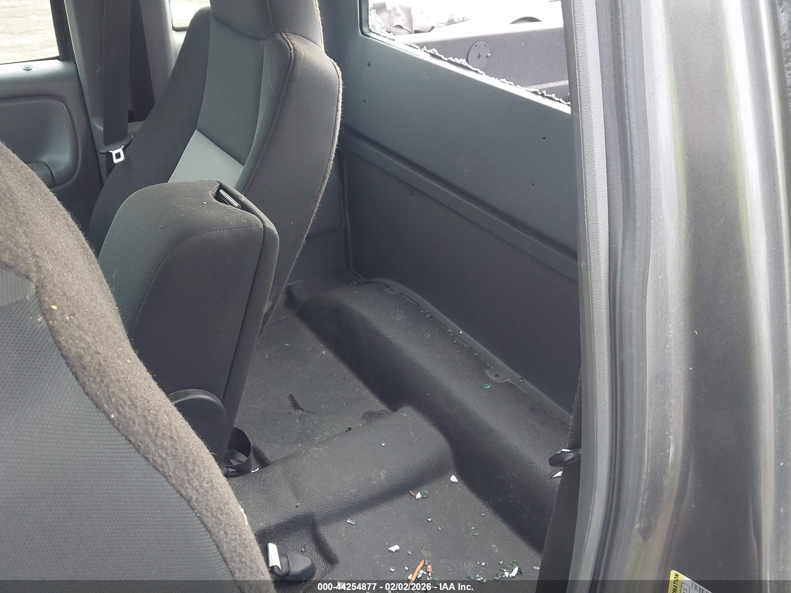 FORD RANGER image 8