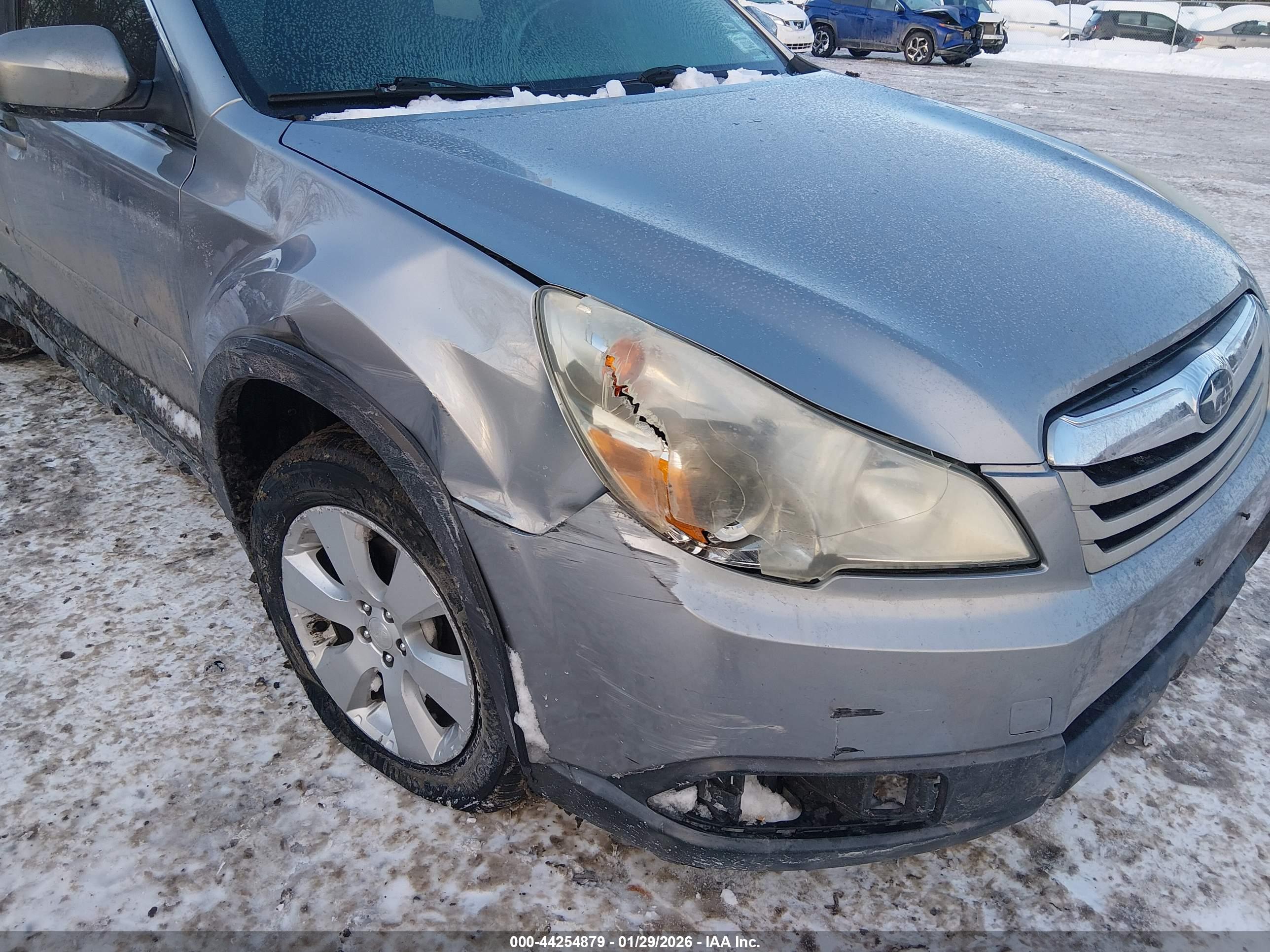 SUBARU OUTBACK image 6