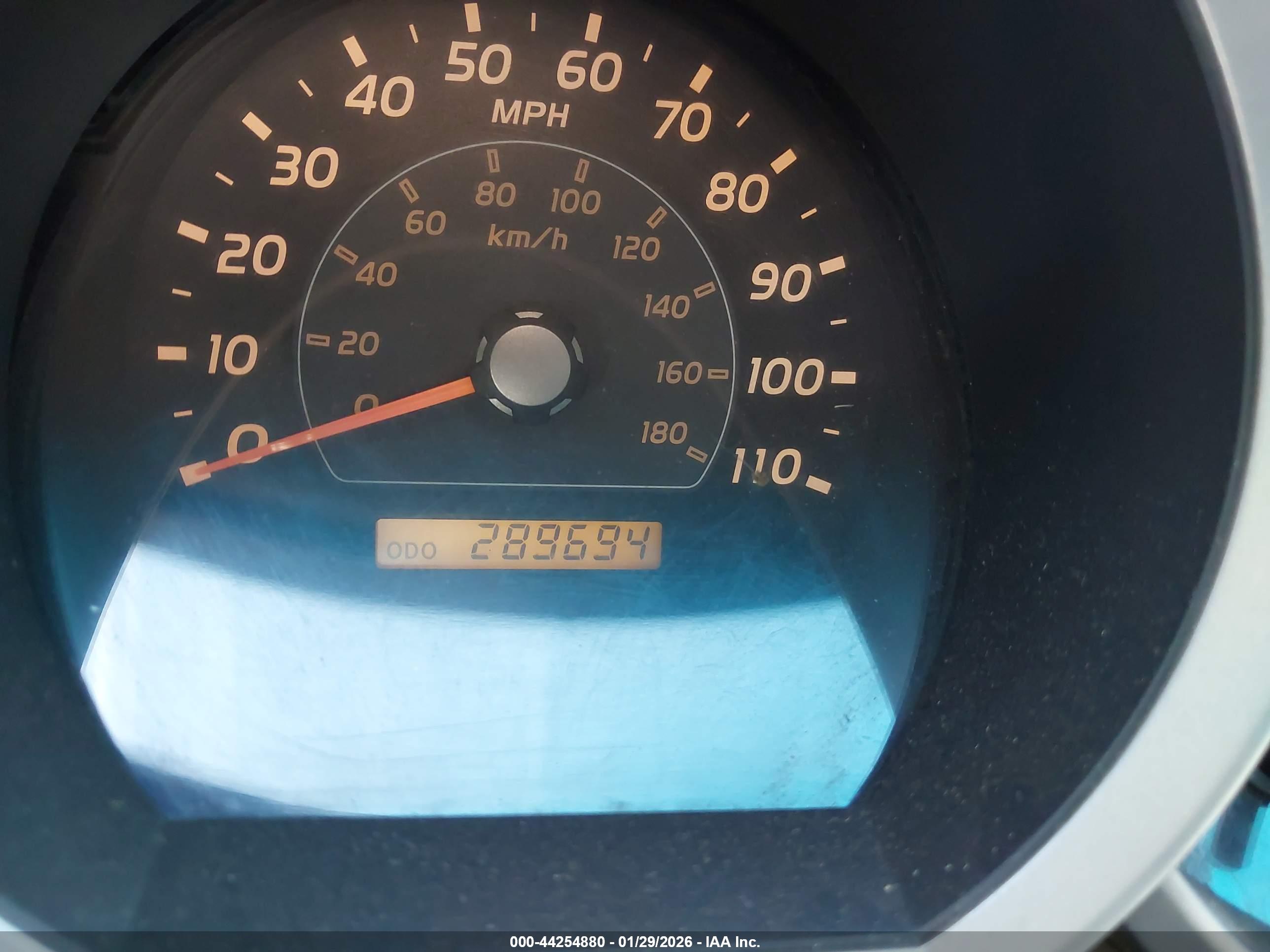 TOYOTA 4RUNNER image 7