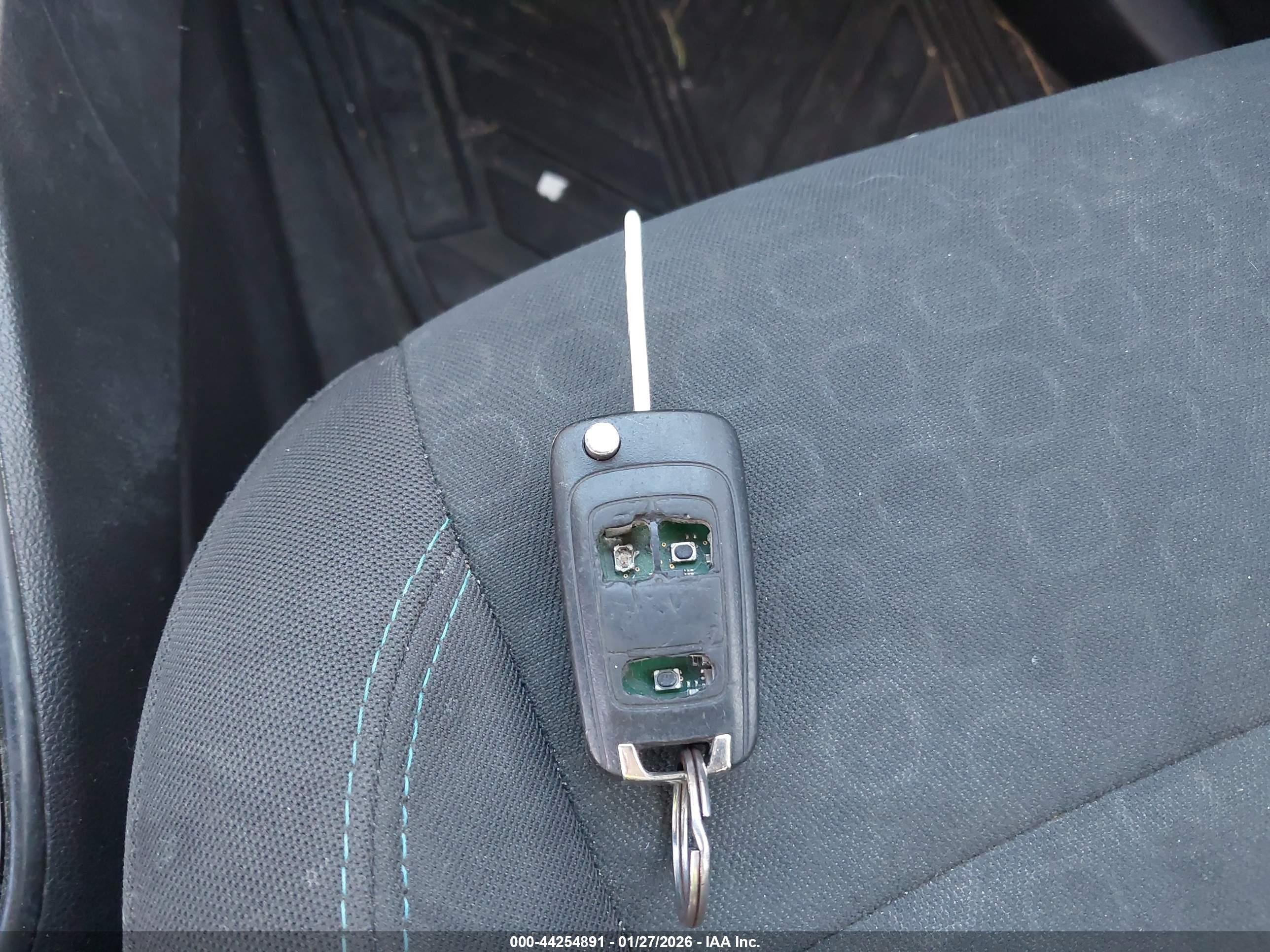 CHEVROLET TRAX image 11