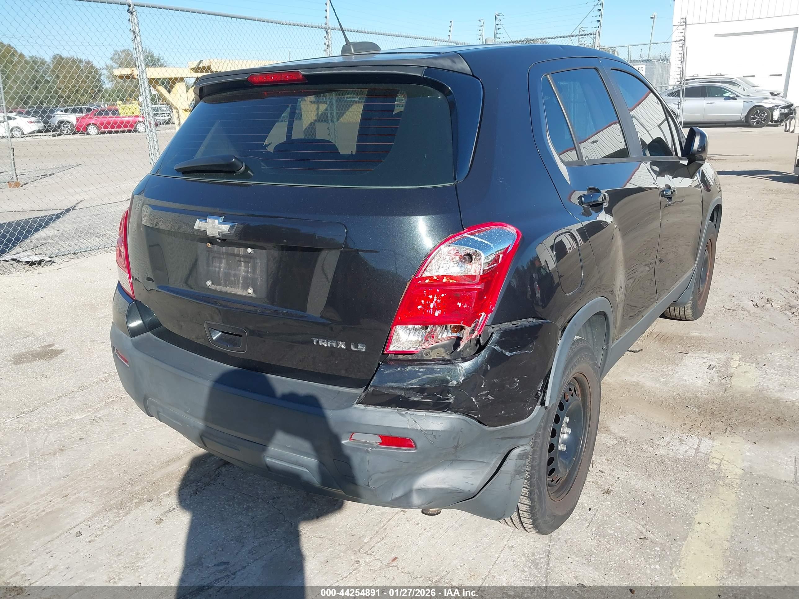CHEVROLET TRAX image 6