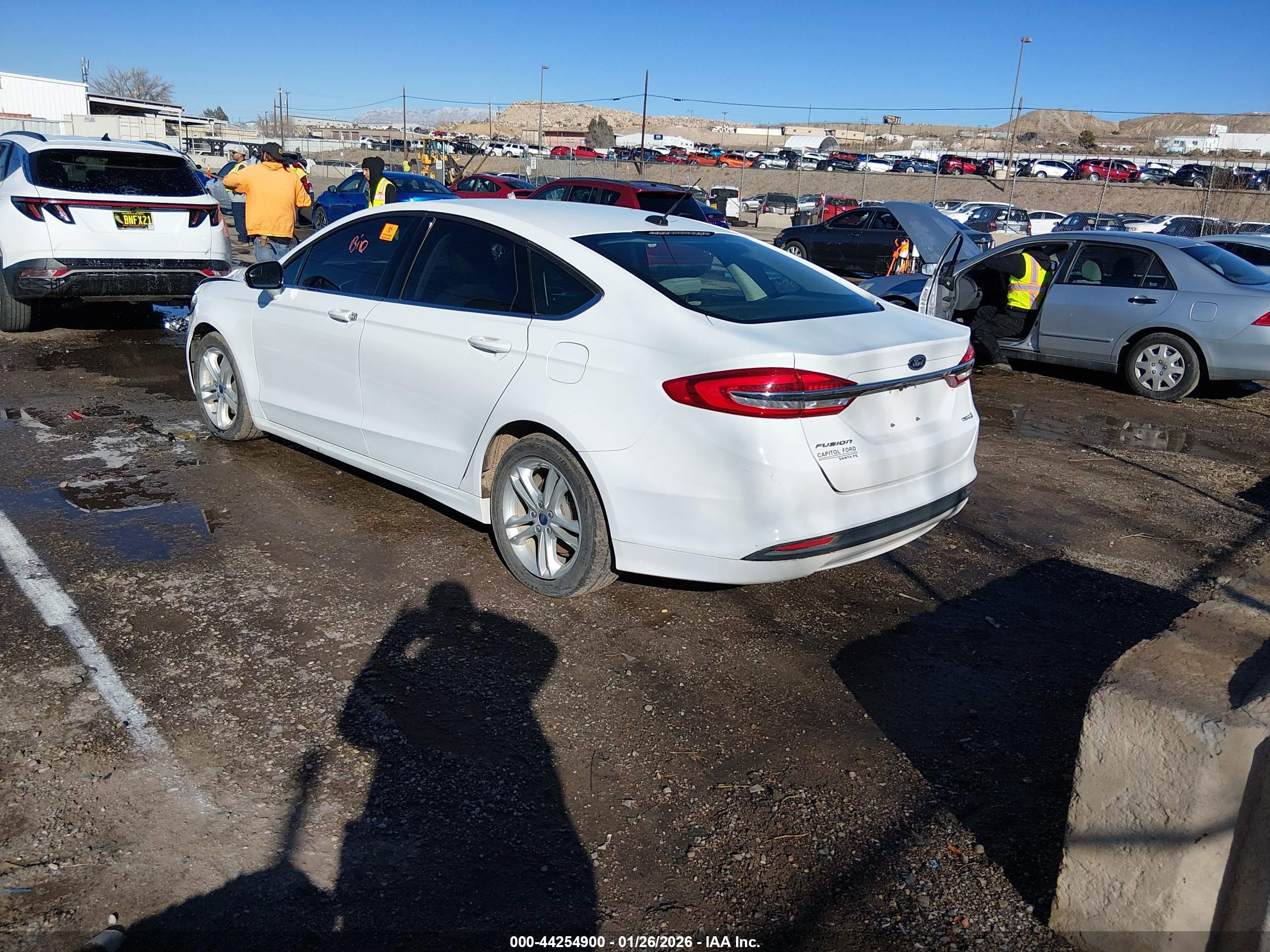 FORD FUSION image 3