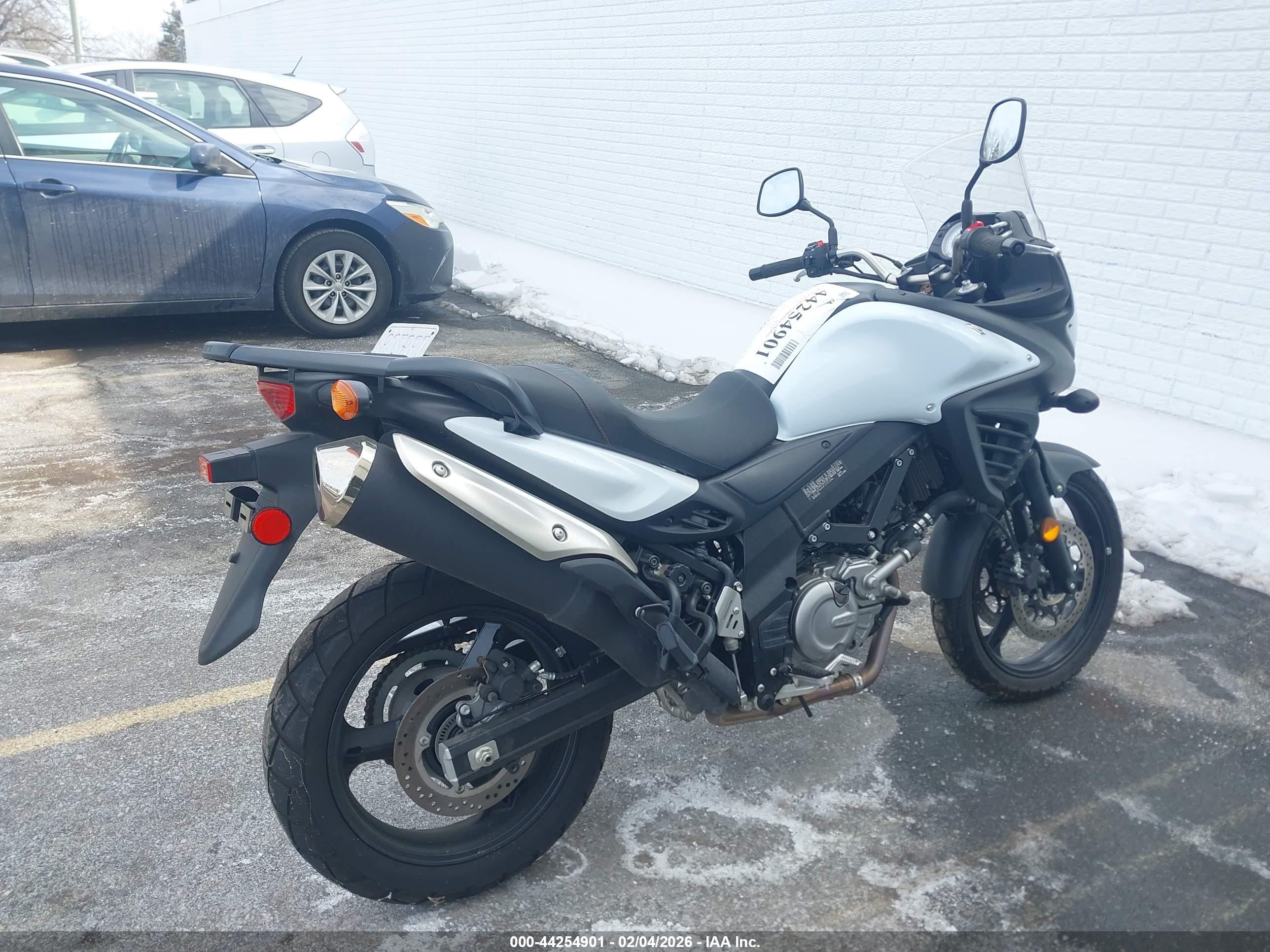 SUZUKI DL650 image 4