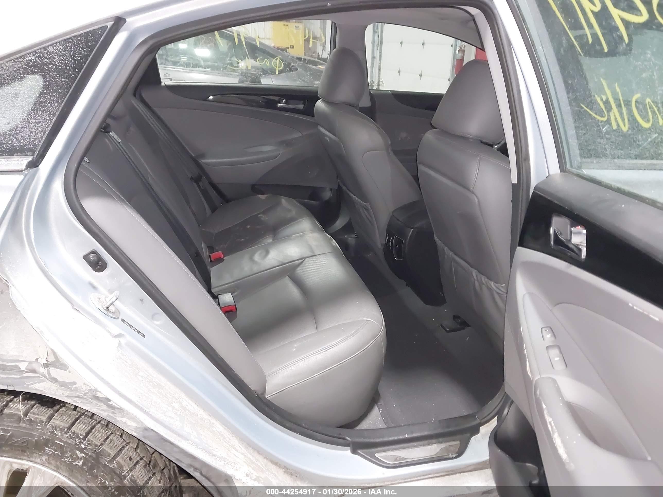 HYUNDAI SONATA image 8