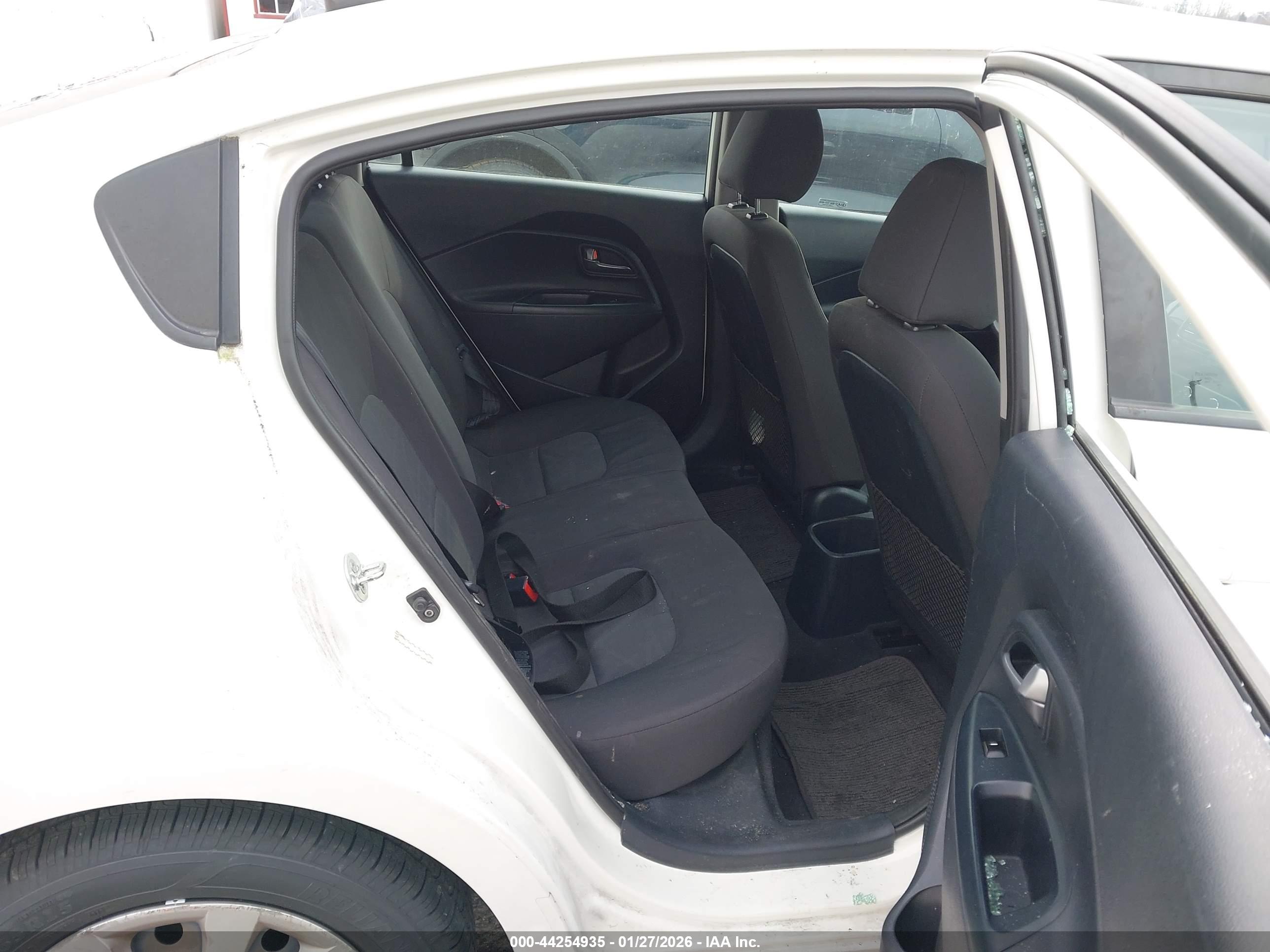 KIA RIO image 8