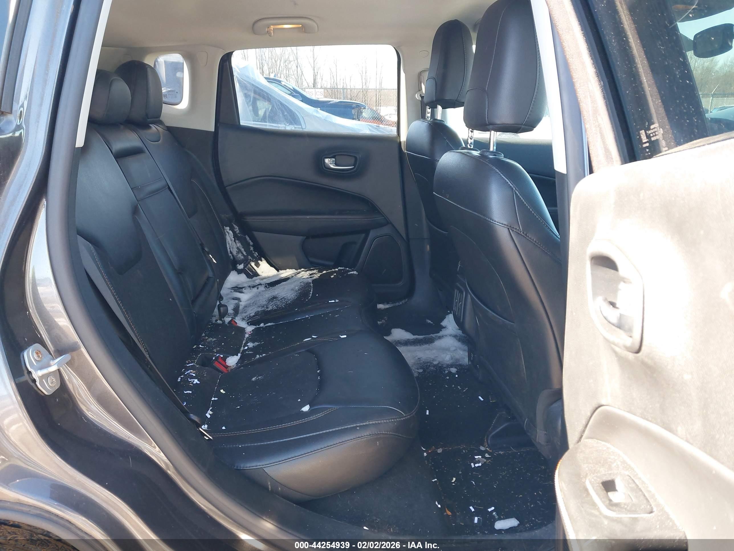 JEEP COMPASS image 8