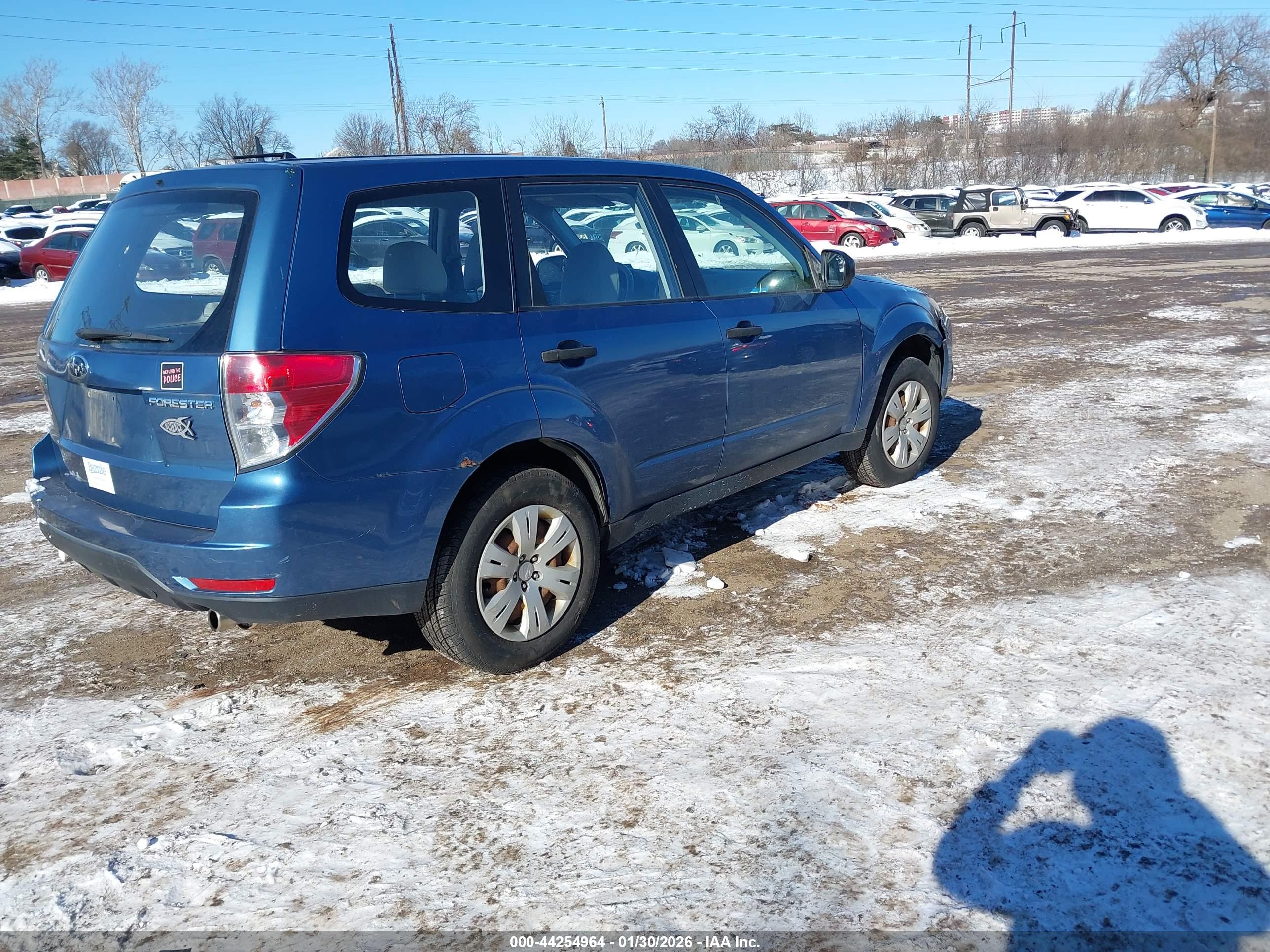 SUBARU FORESTER image 4