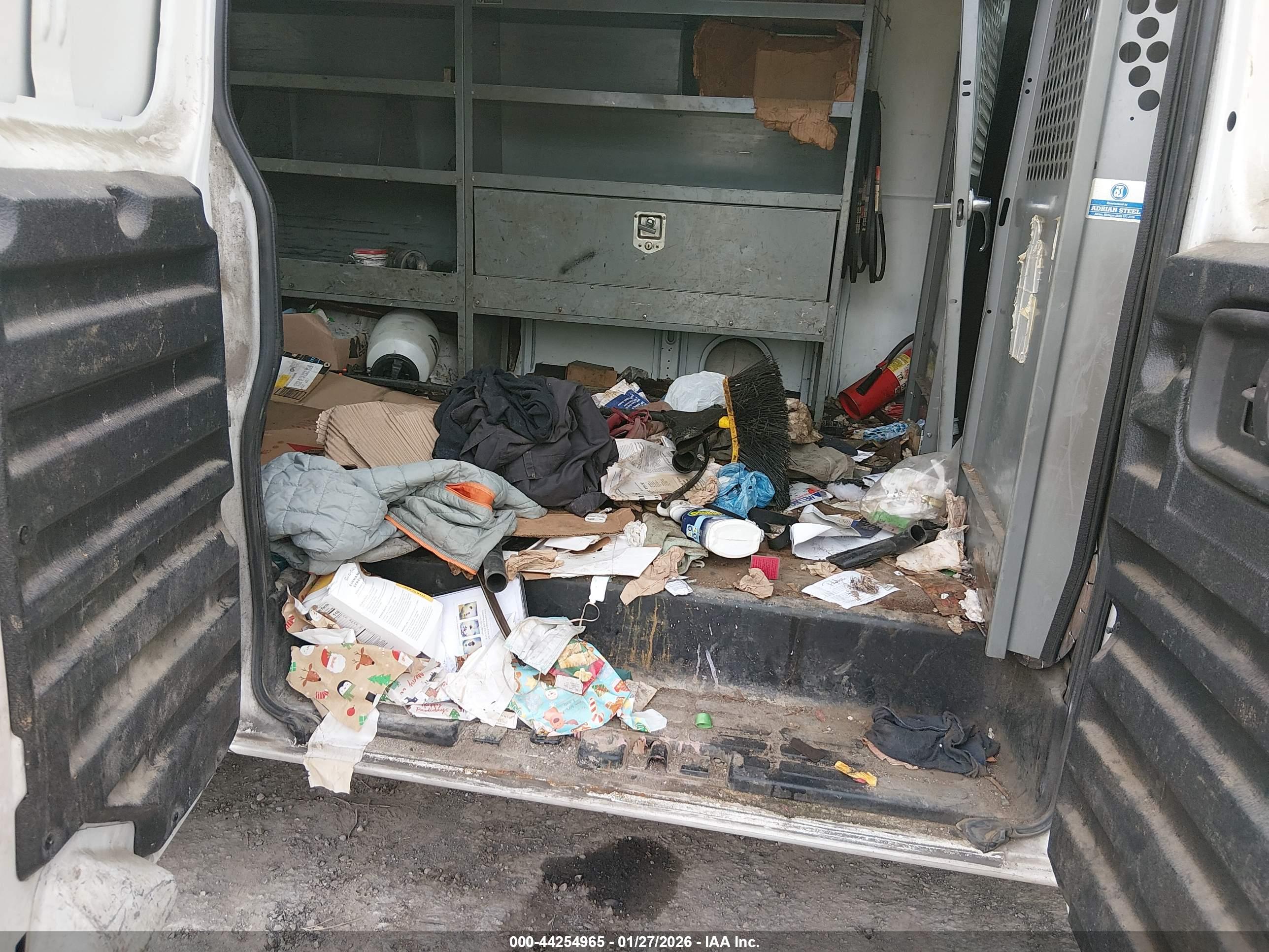CHEVROLET EXPRESS image 8
