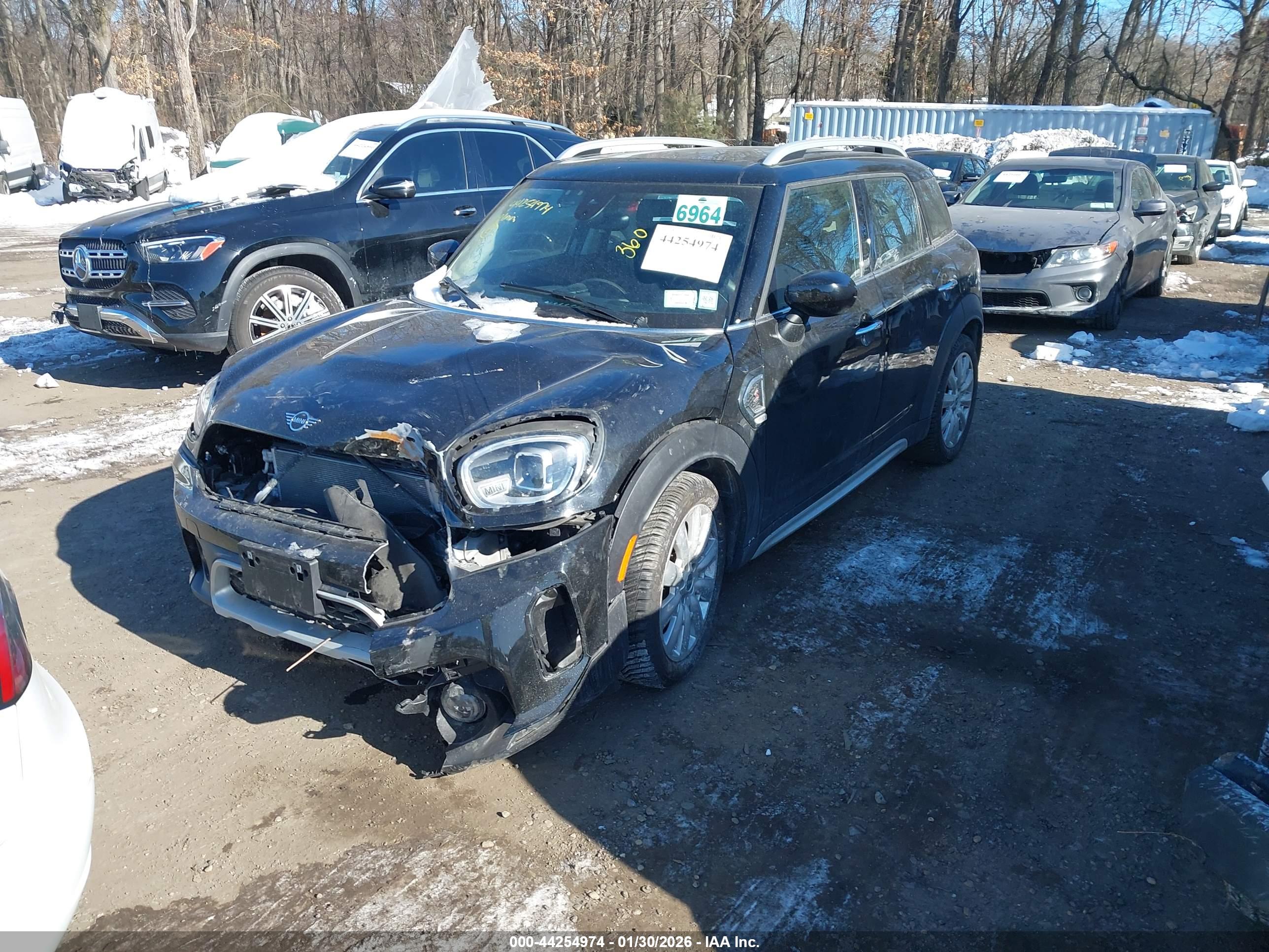 MINI COUNTRYMAN image 2