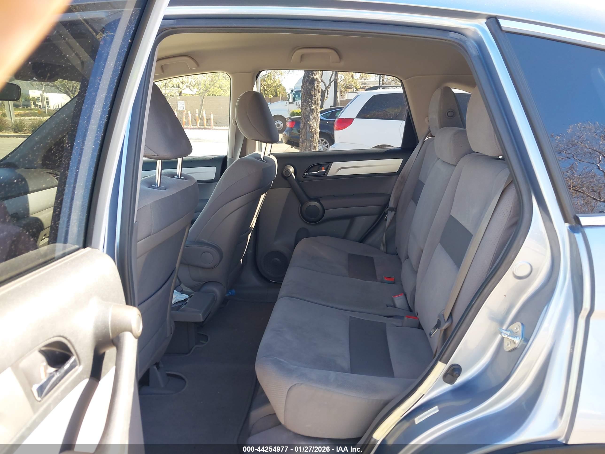 HONDA CR-V image 8