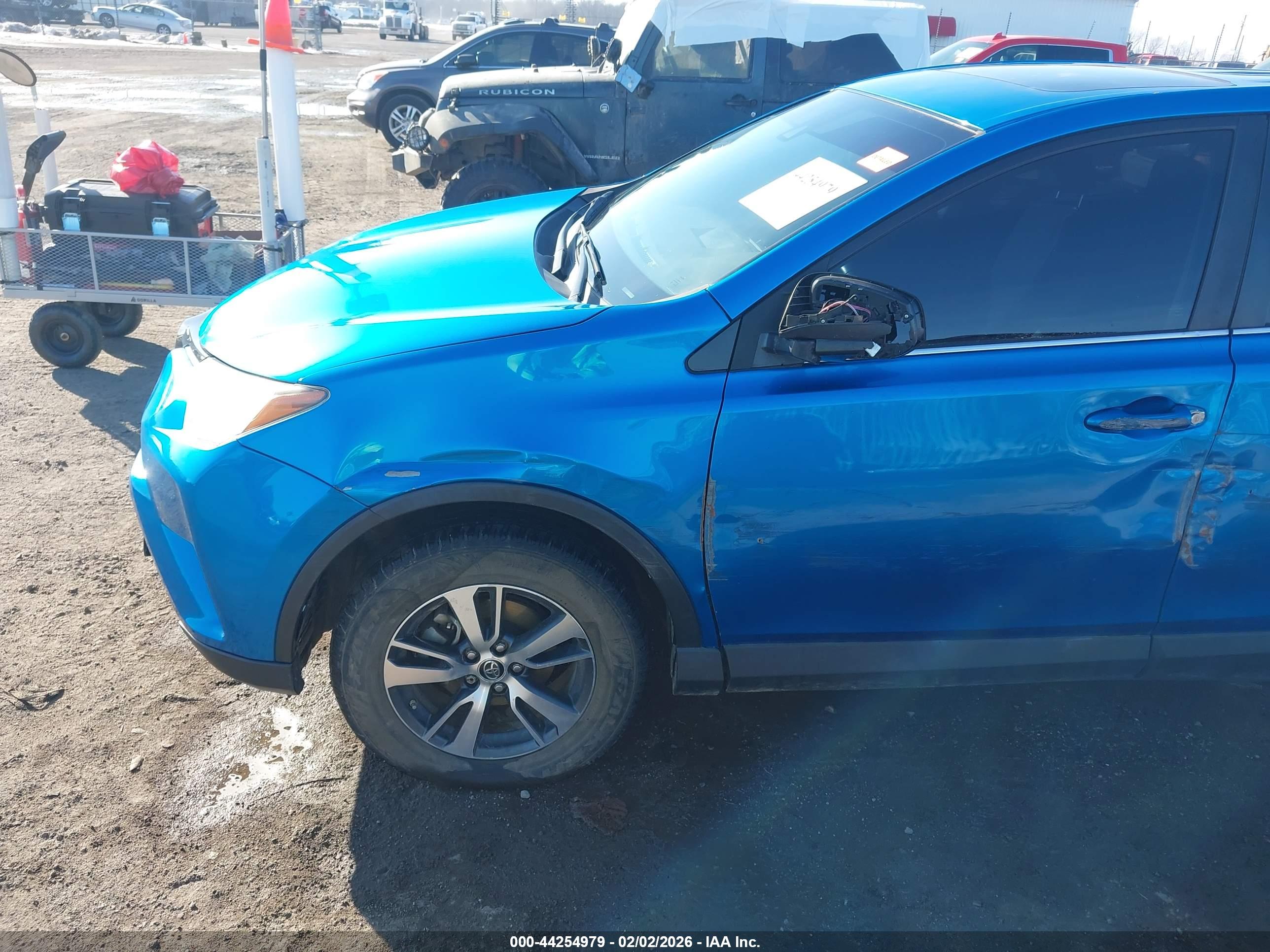 TOYOTA RAV4 image 6