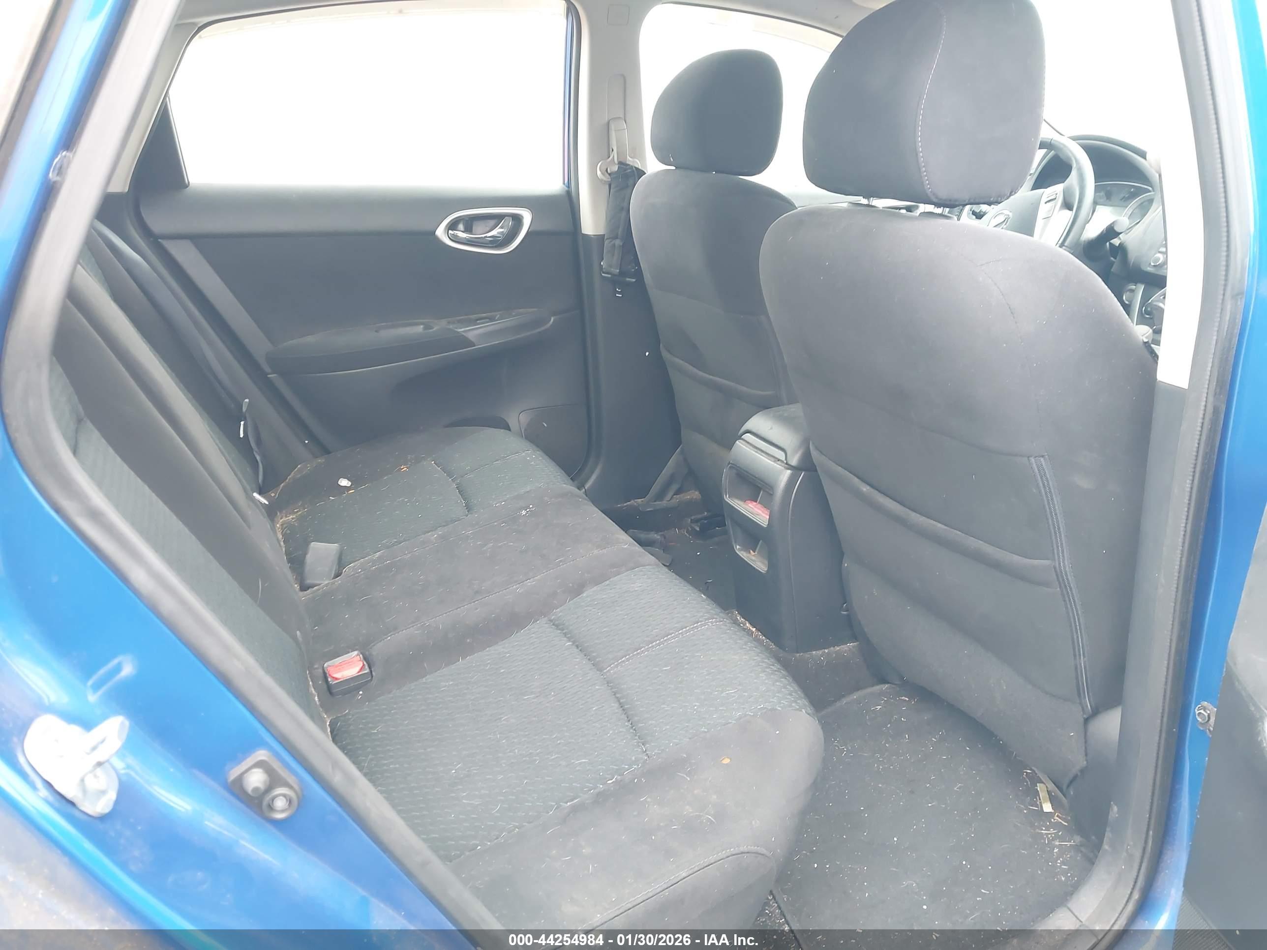 NISSAN SENTRA image 8