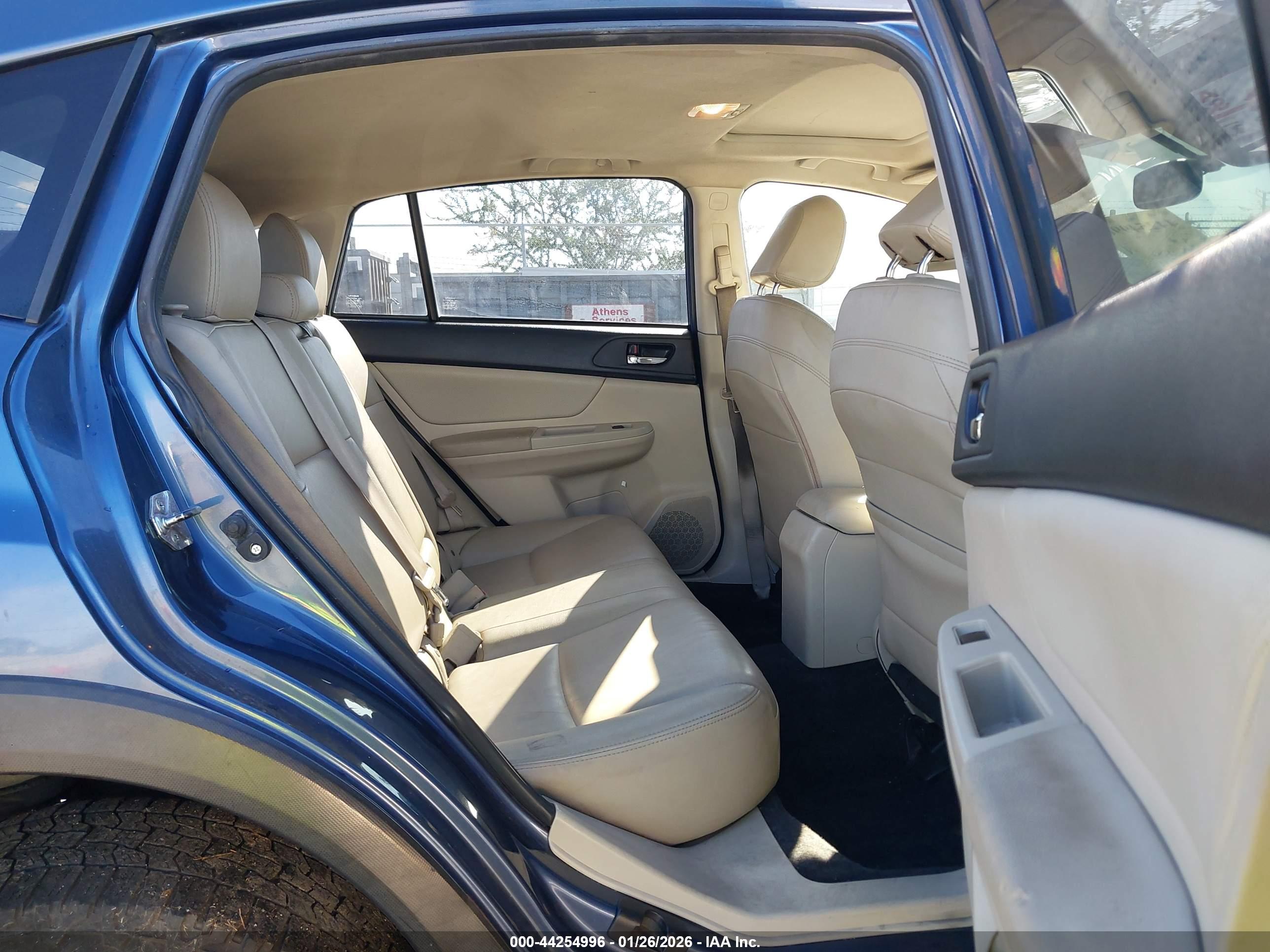 SUBARU XV image 8