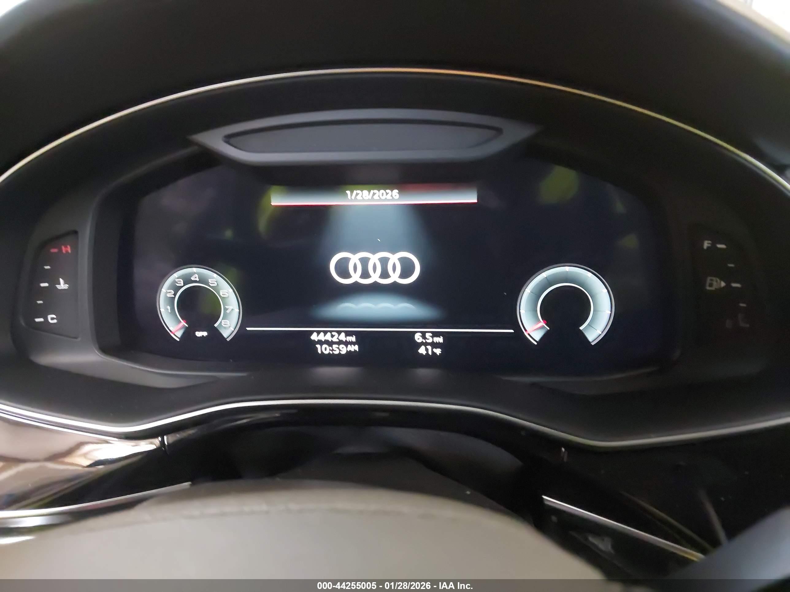AUDI Q7 image 7