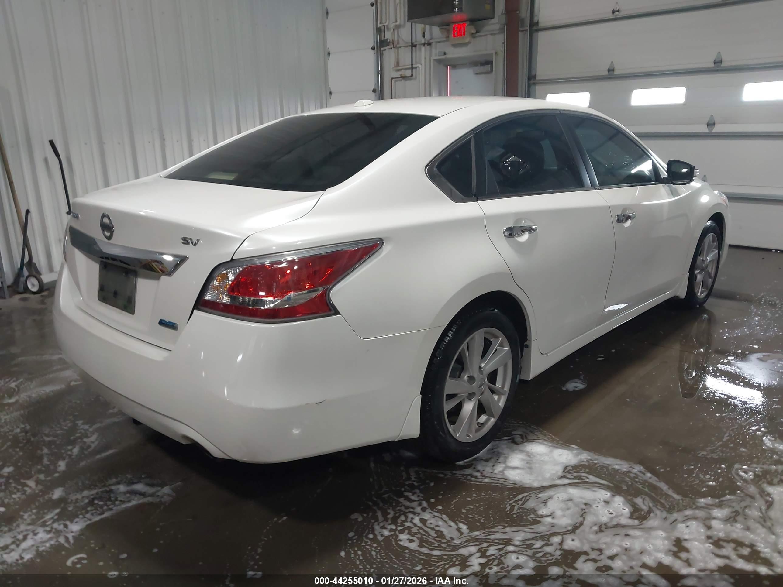 NISSAN ALTIMA image 4