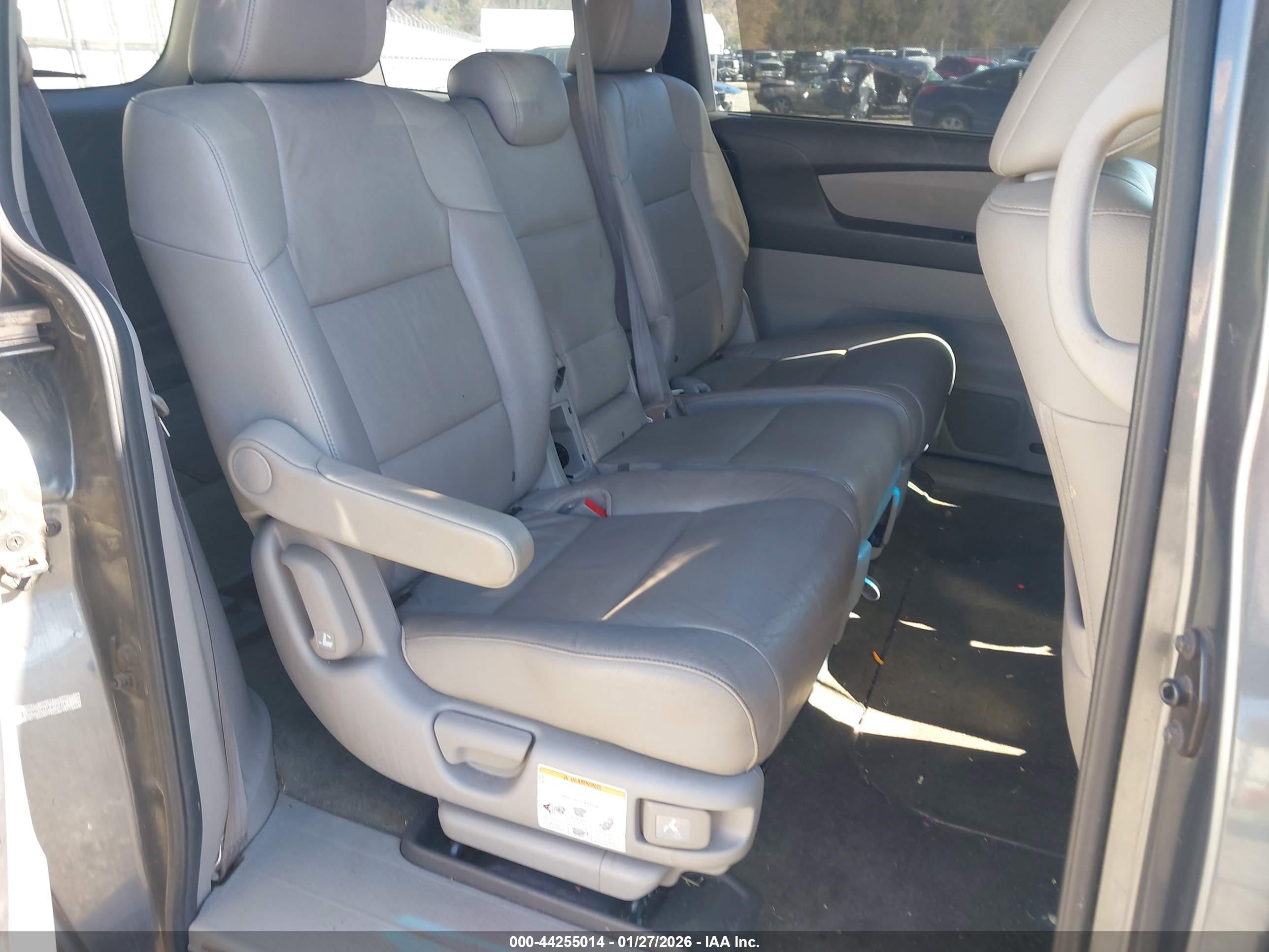 HONDA ODYSSEY image 8