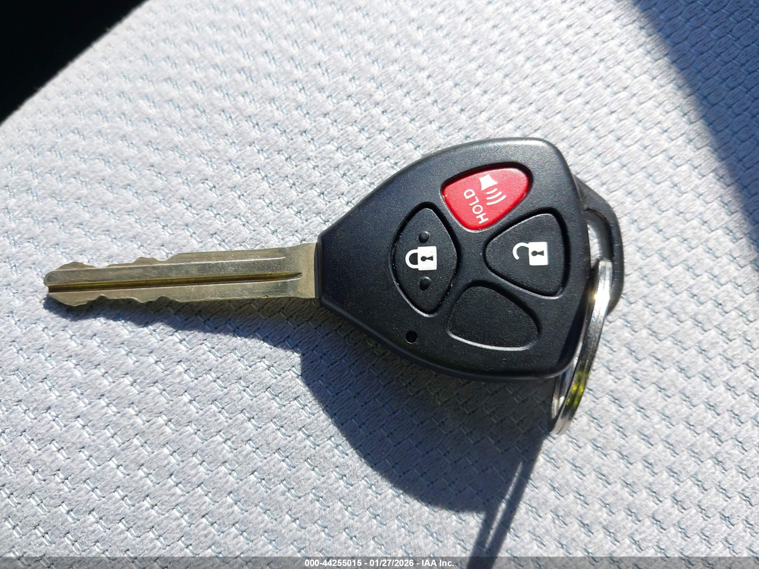 TOYOTA YARIS image 11