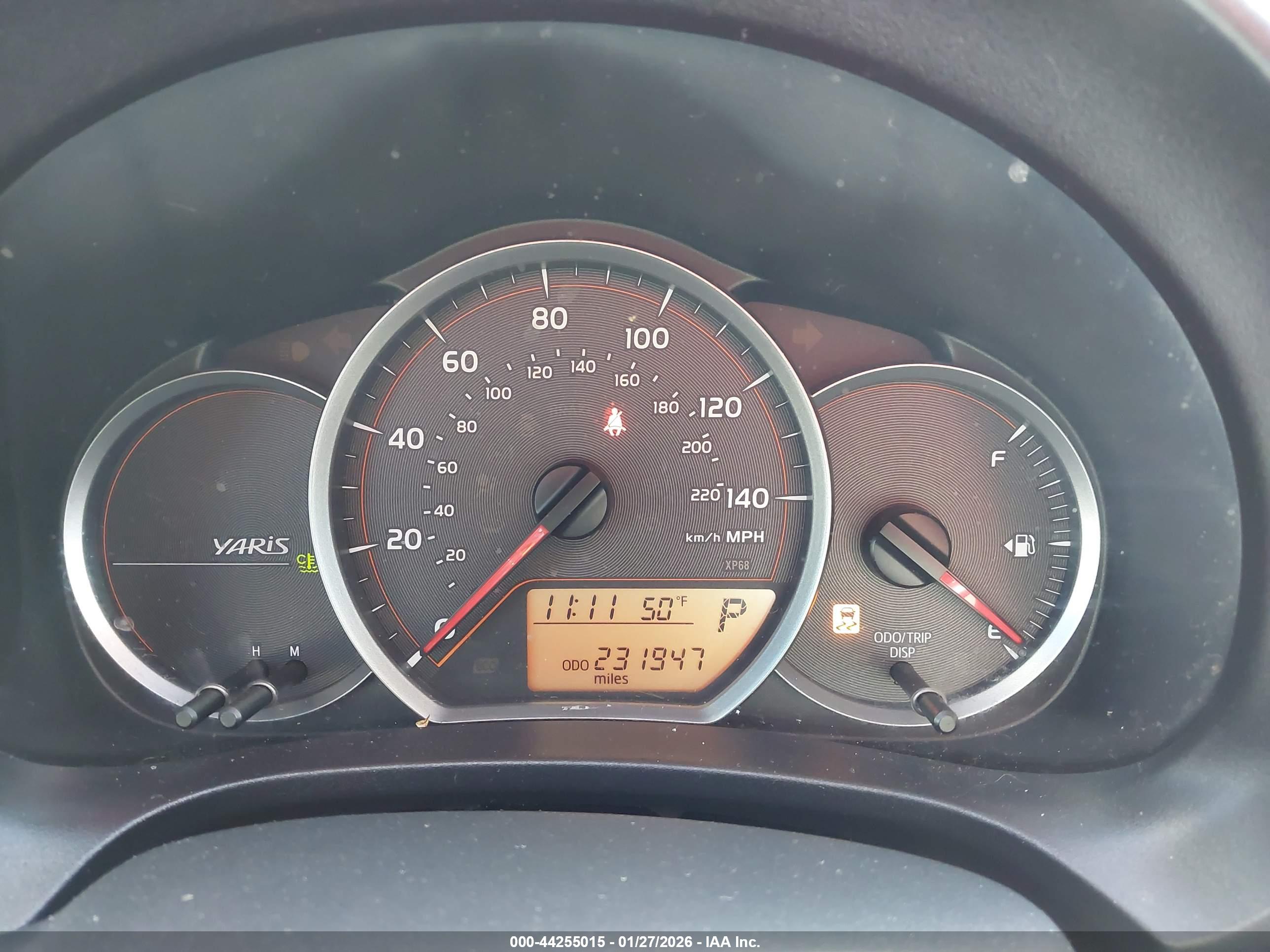 TOYOTA YARIS image 7