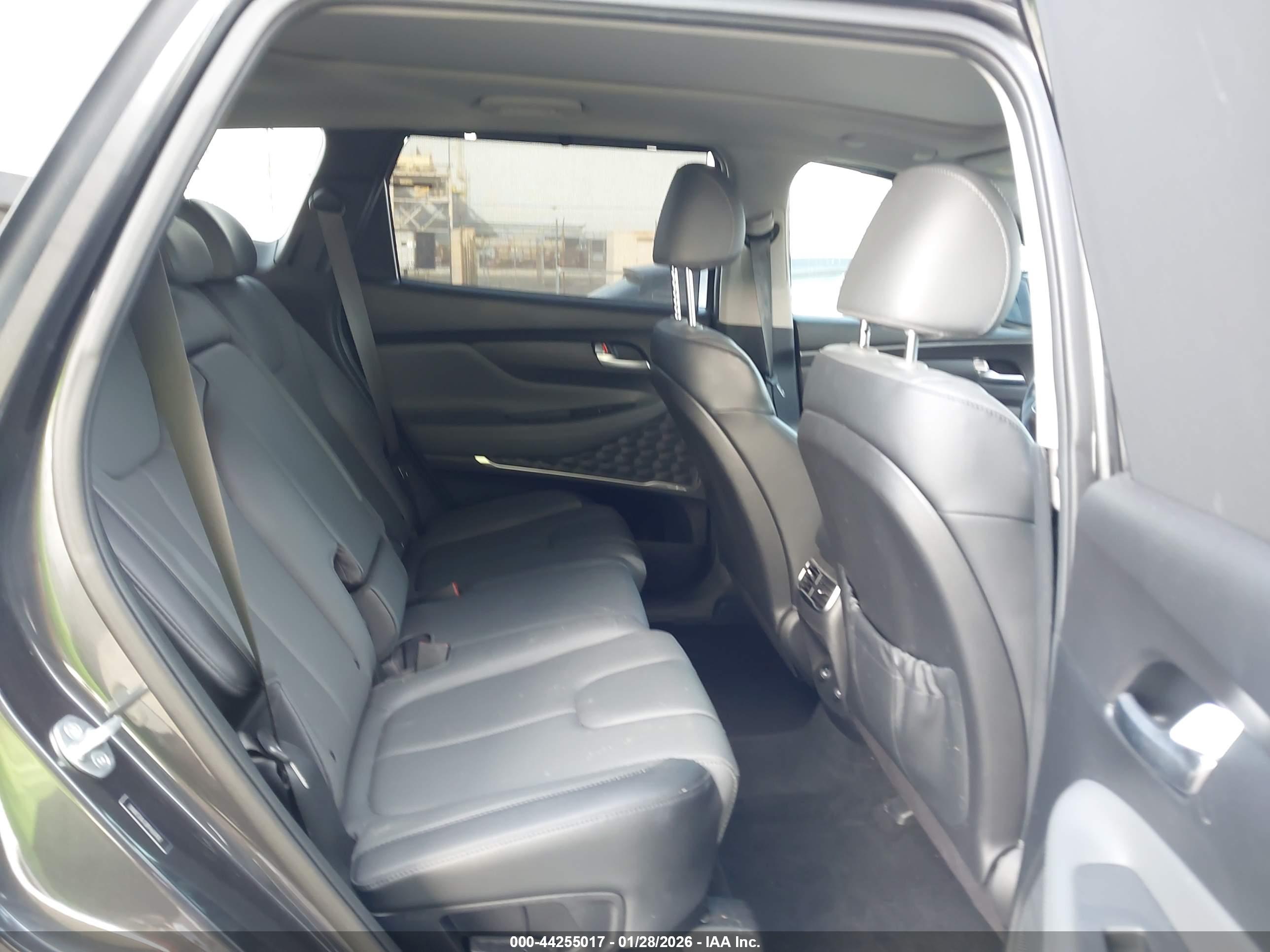 HYUNDAI SANTA image 8