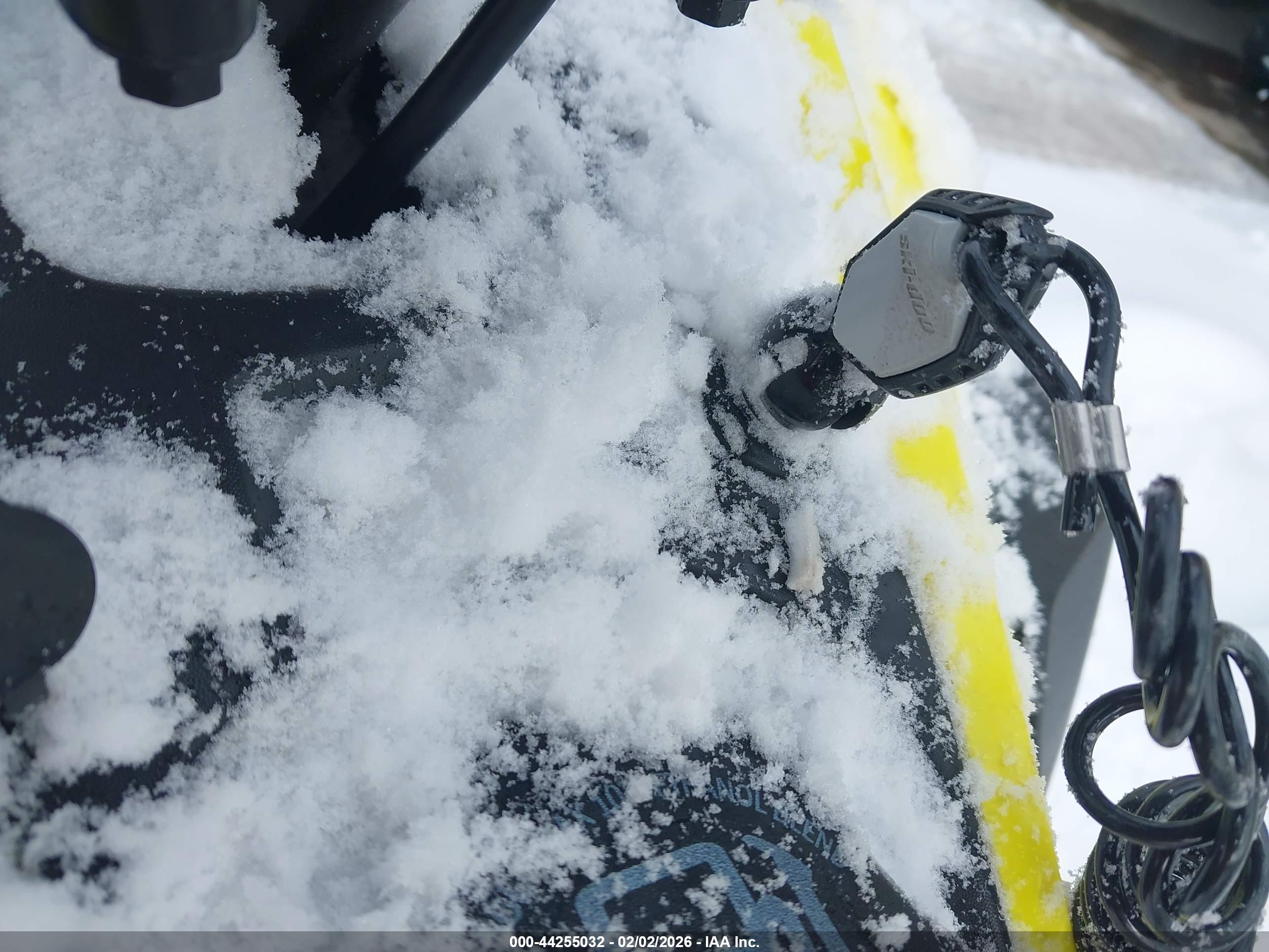 SKI-DOO MXZ image 11