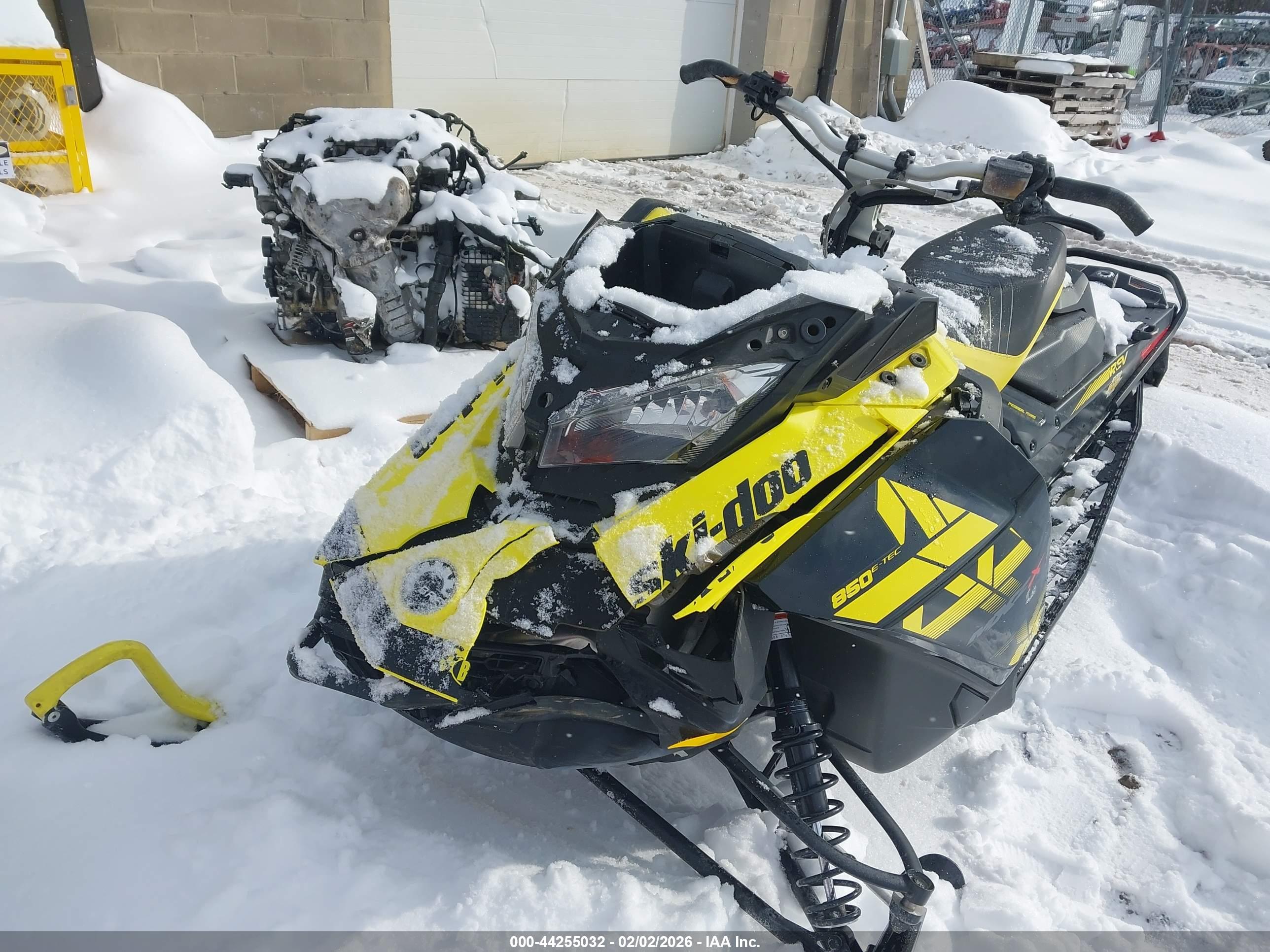 SKI-DOO MXZ image 6