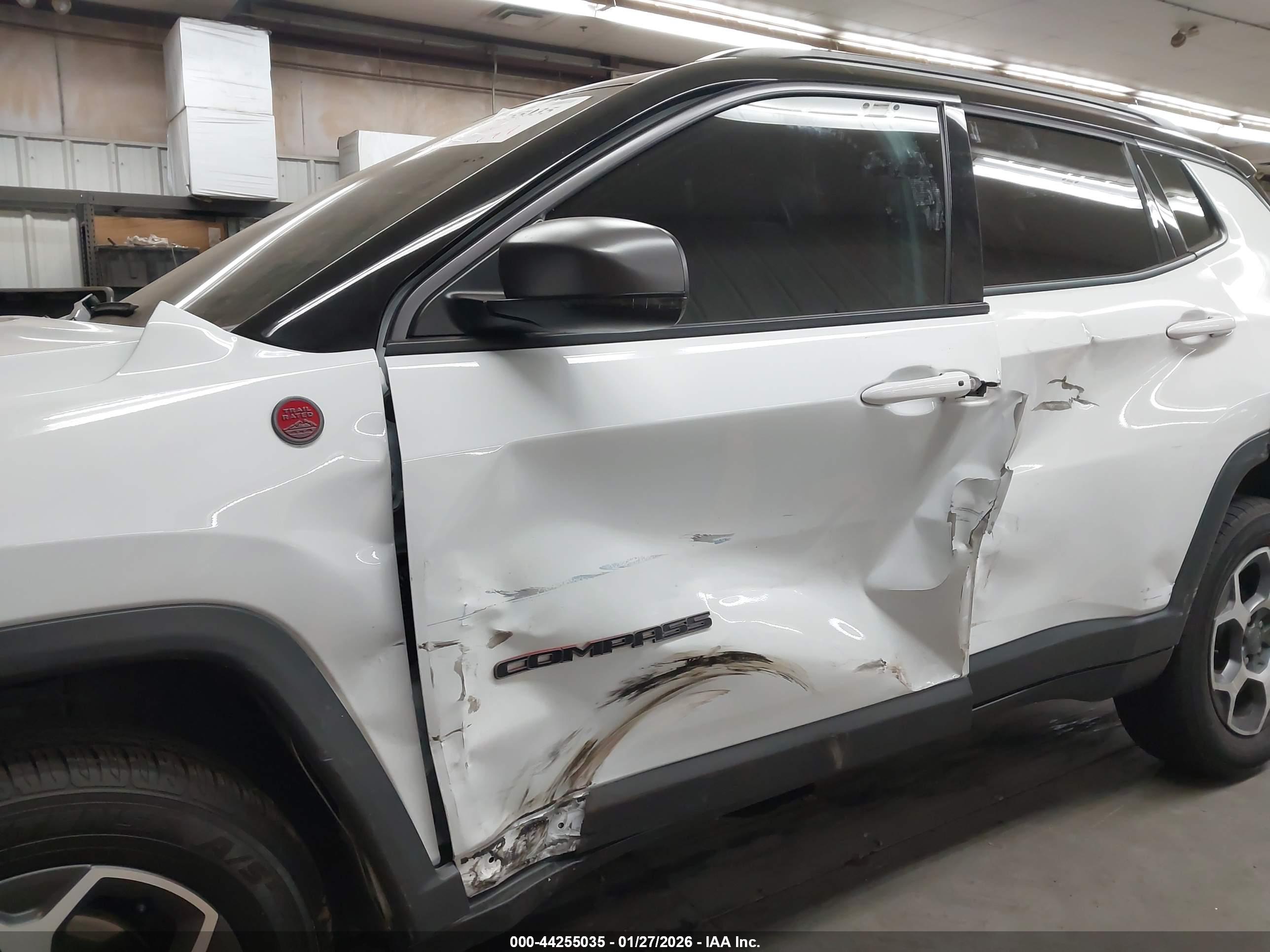 JEEP COMPASS image 6