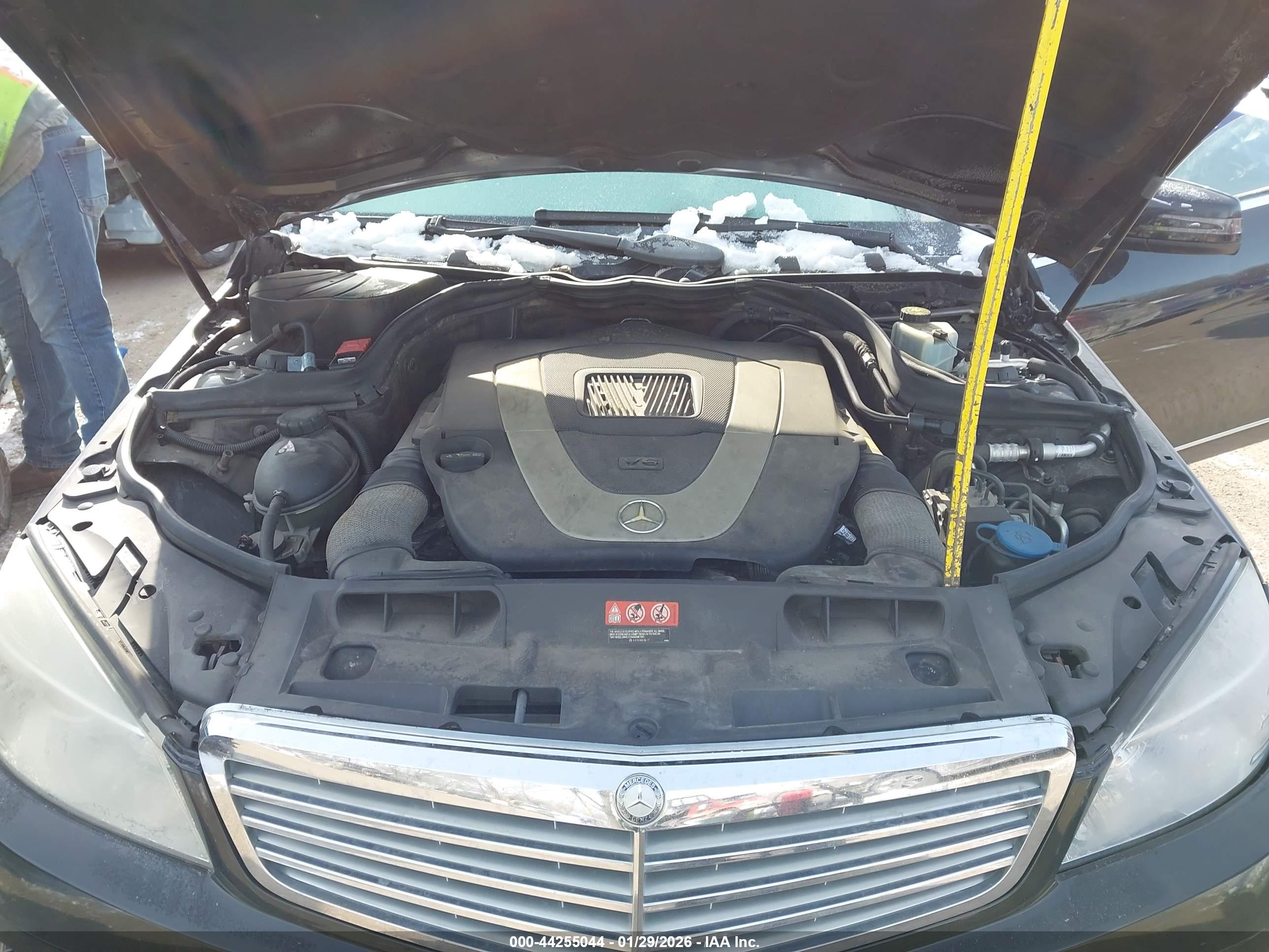 MERCEDES-BENZ C-CLASS image 10