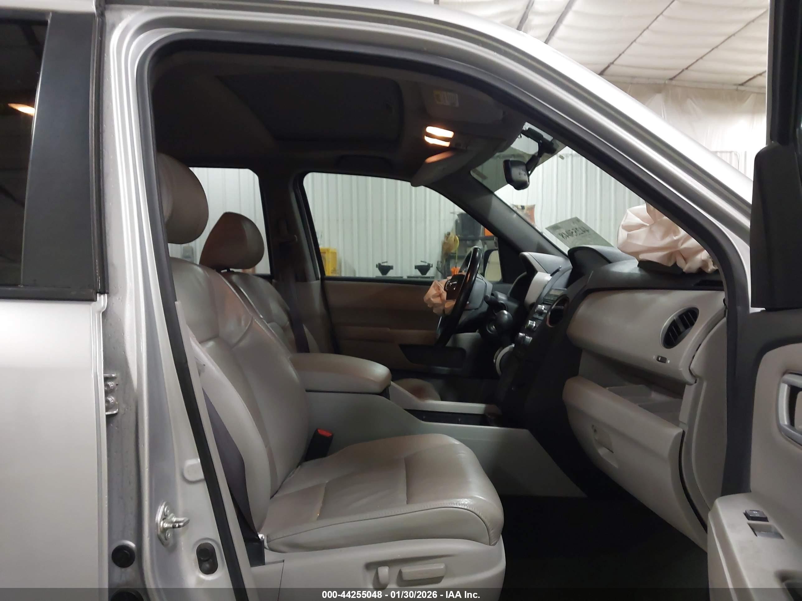 HONDA PILOT image 5
