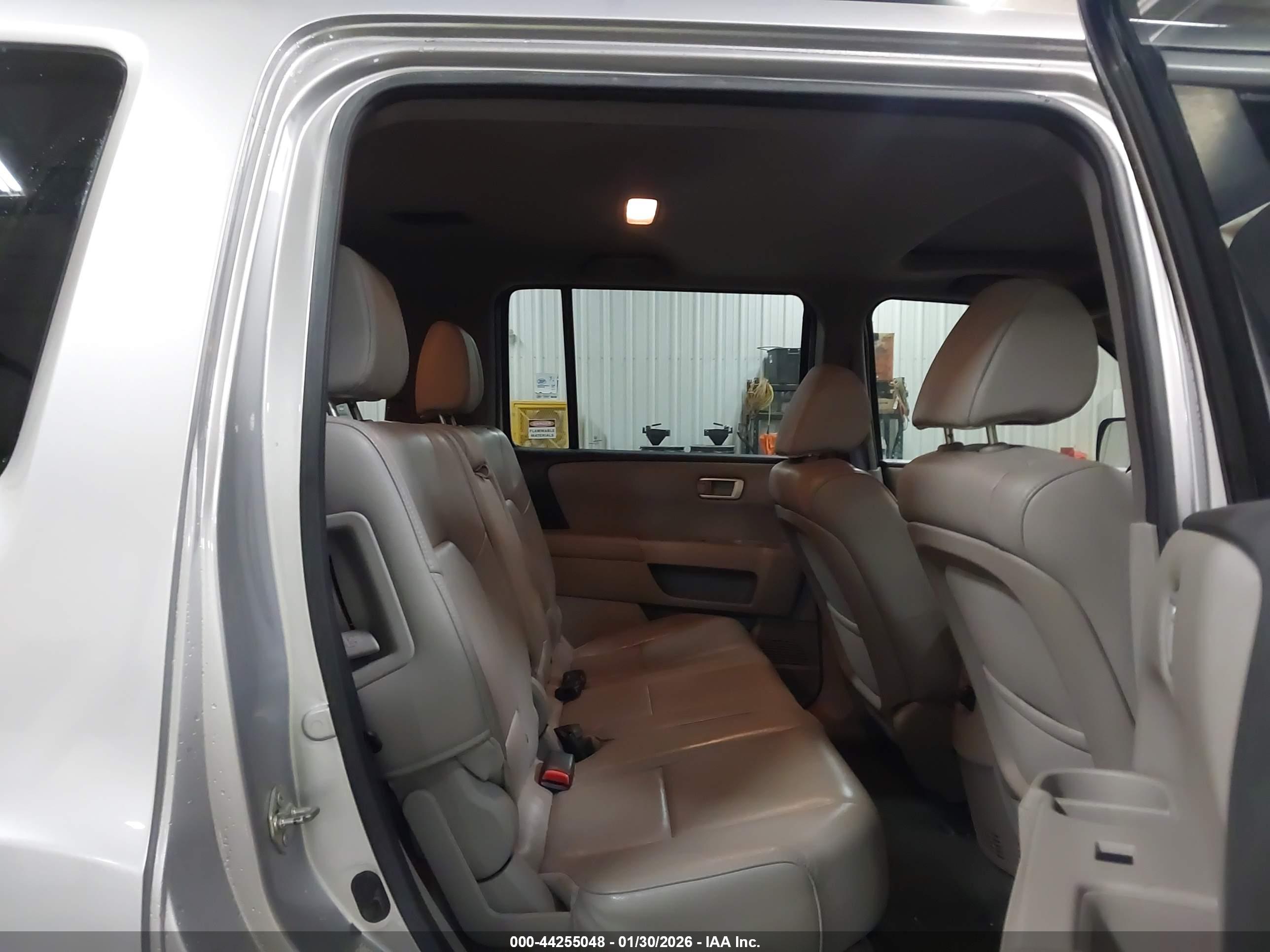 HONDA PILOT image 8