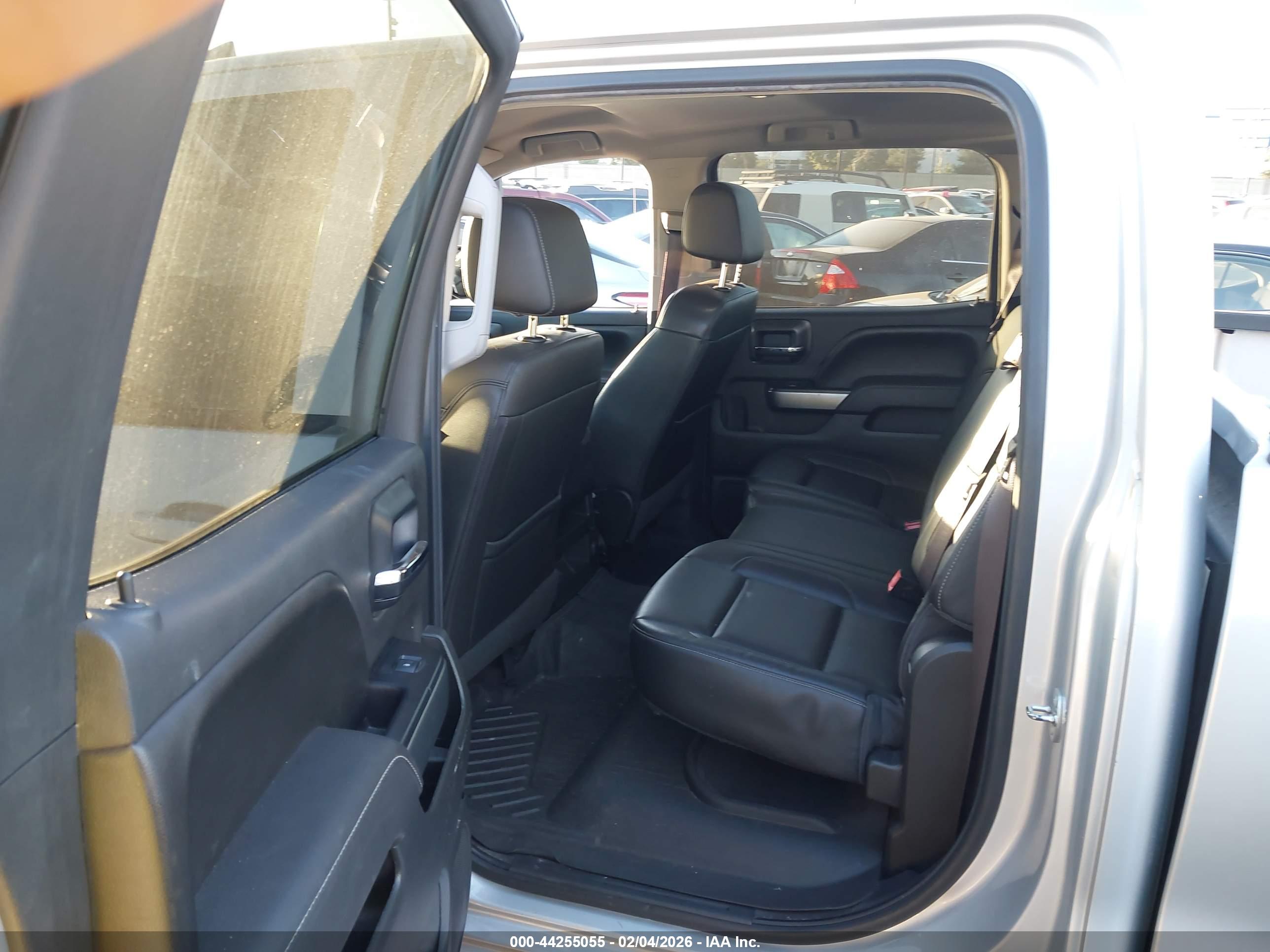 CHEVROLET SILVERADO image 8