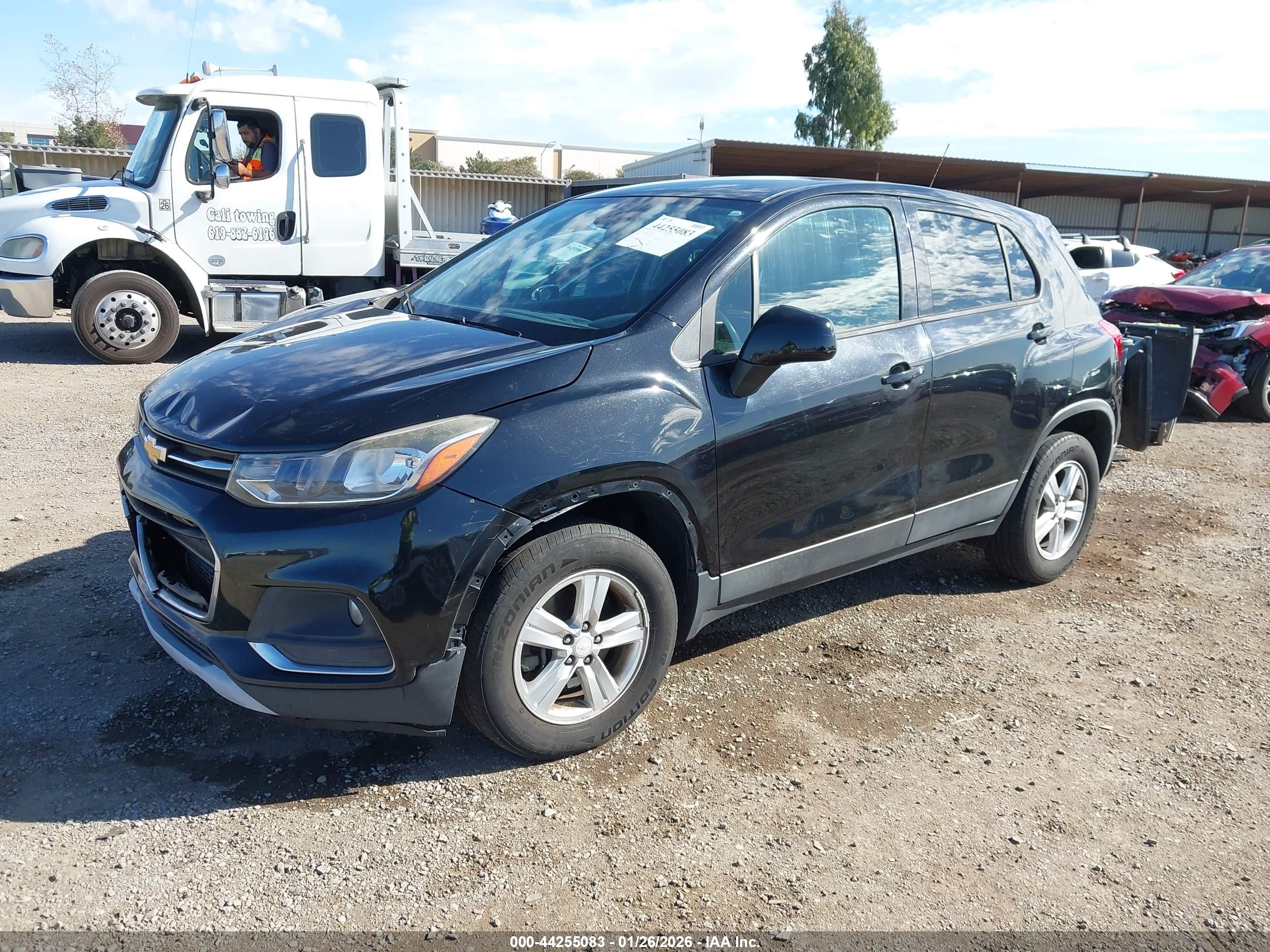 CHEVROLET TRAX image 2