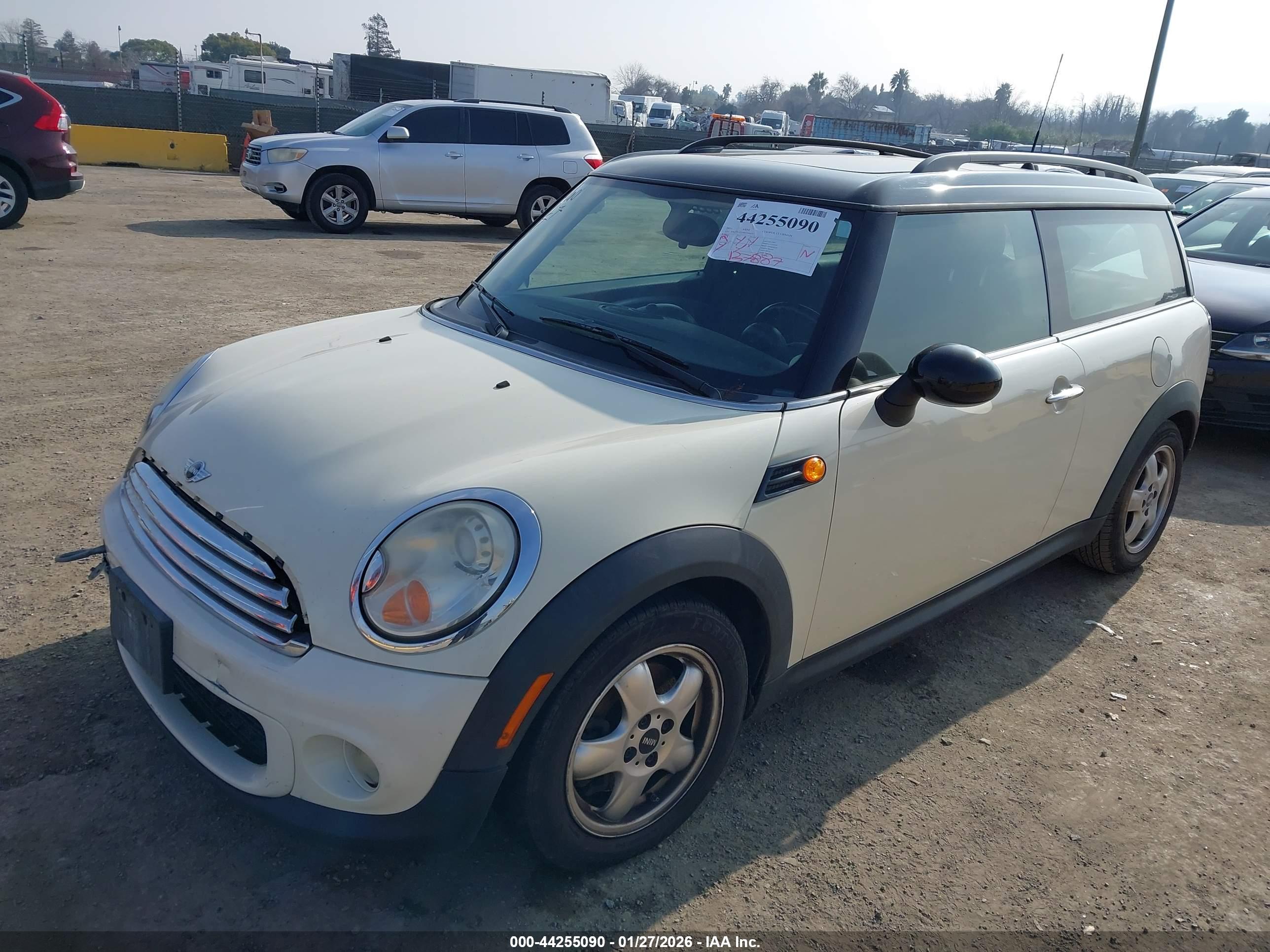 MINI COOPER image 2