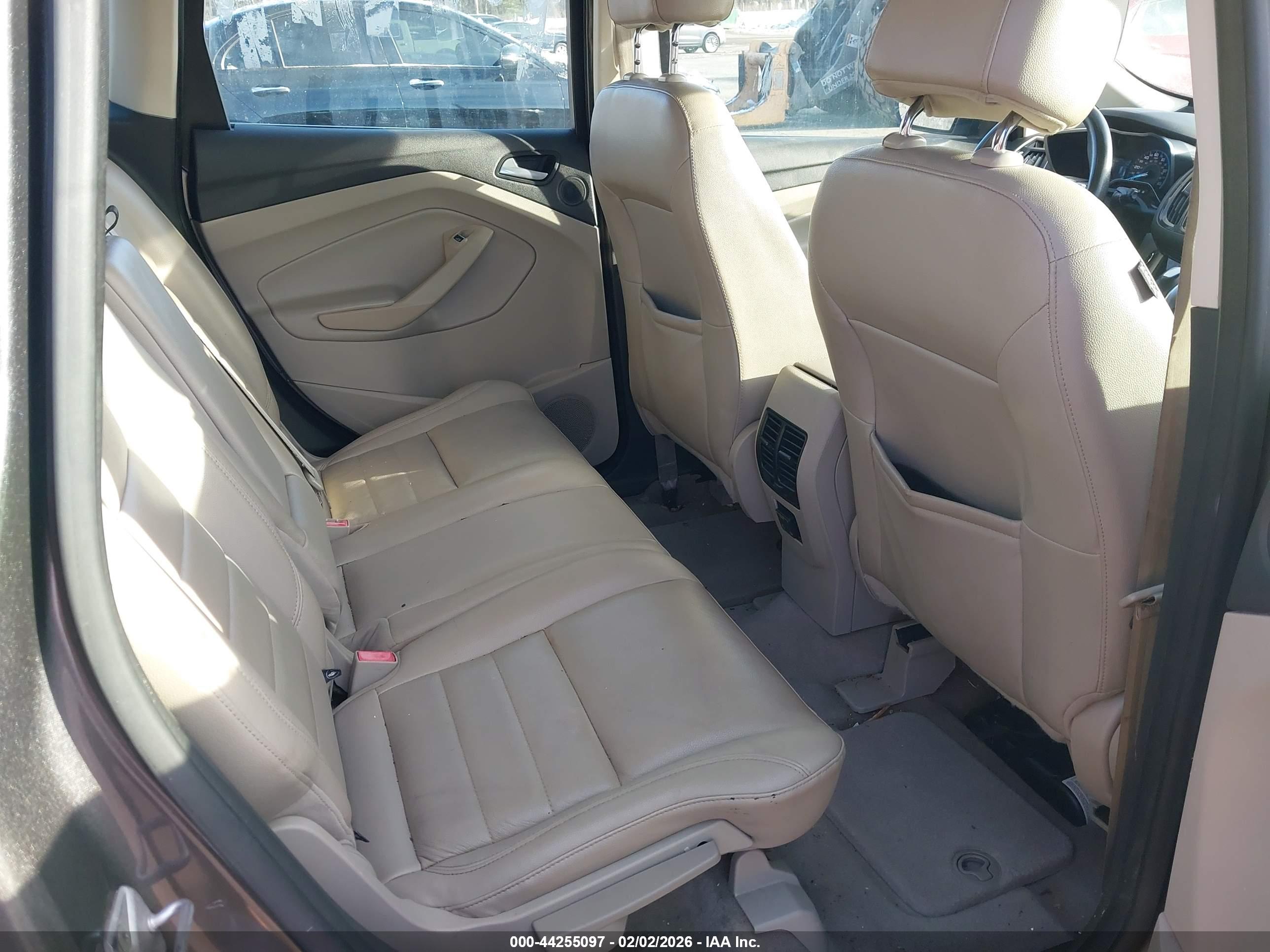 FORD C-MAX image 8