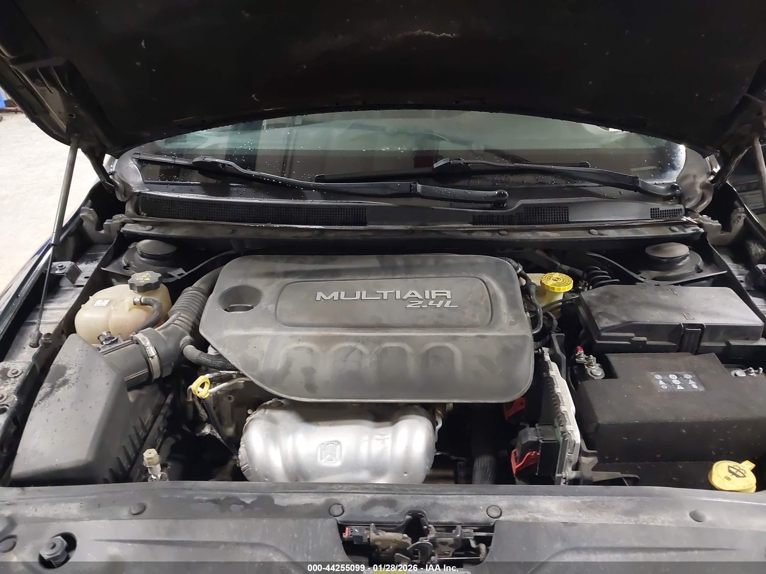 CHRYSLER 200 image 10