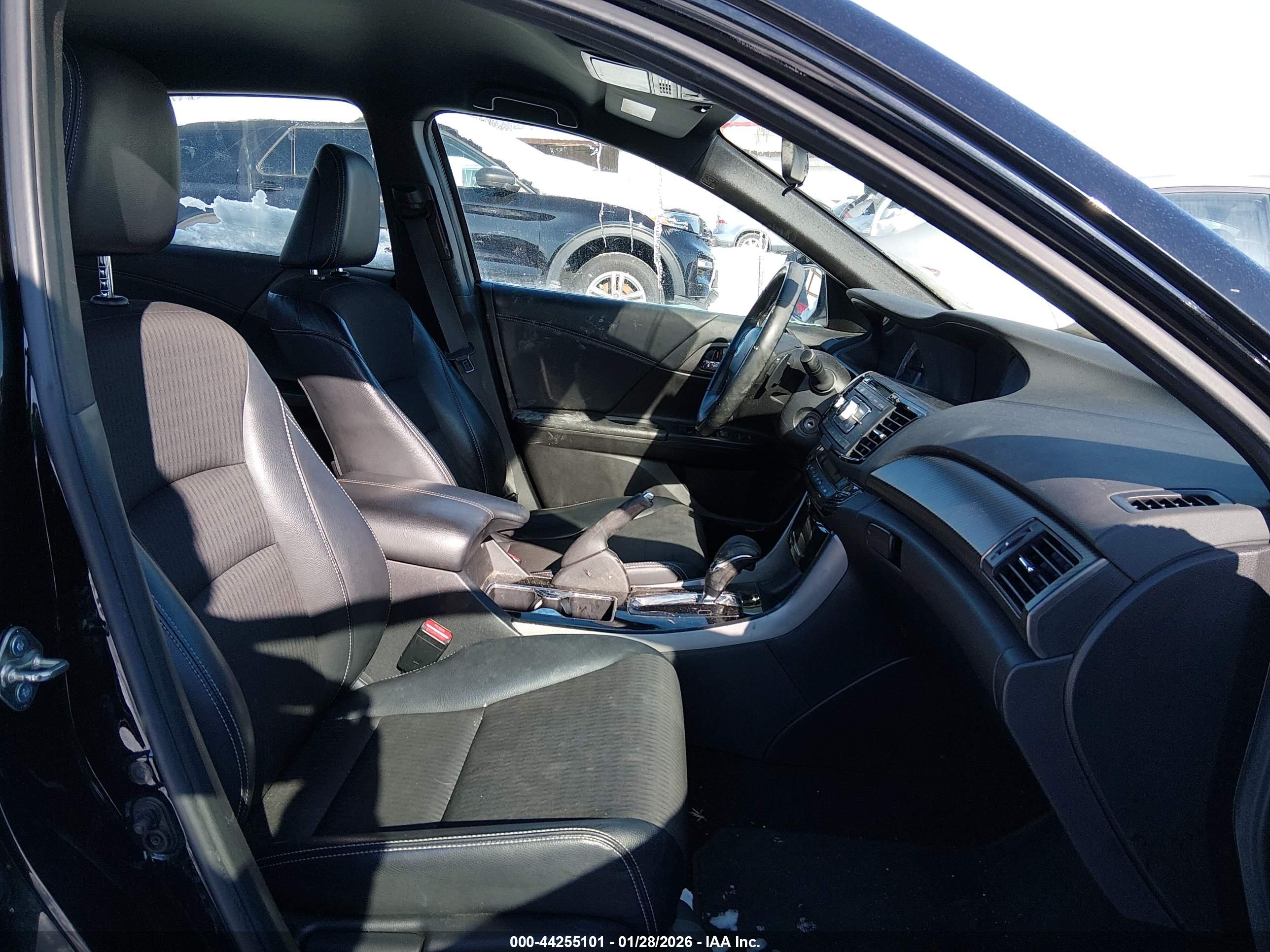 HONDA ACCORD image 5