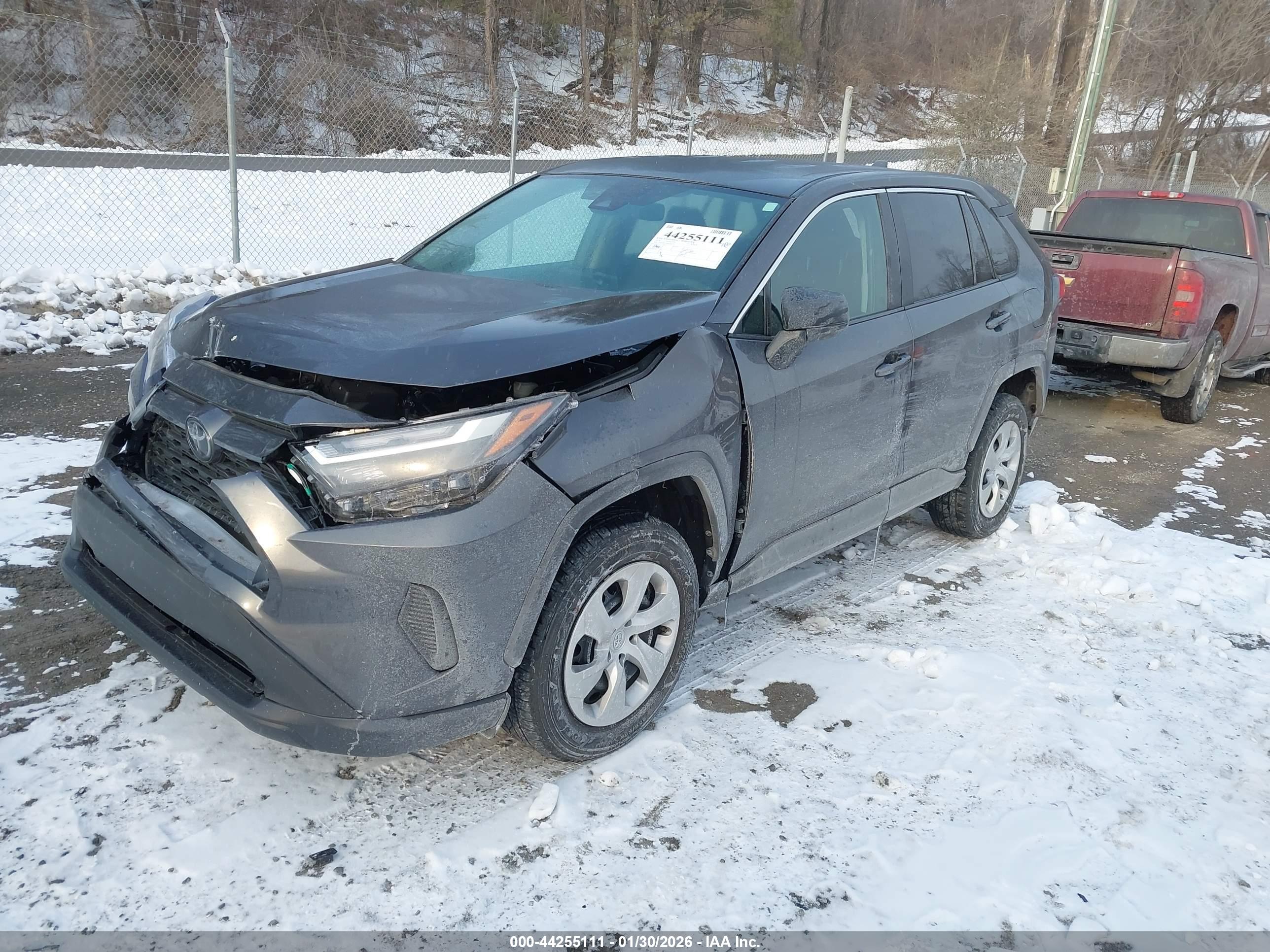 TOYOTA RAV4 image 2