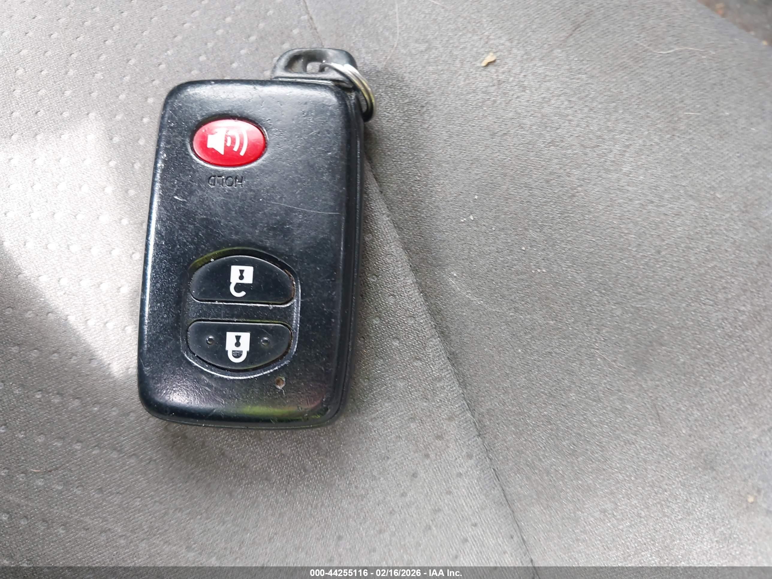 TOYOTA PRIUS image 11