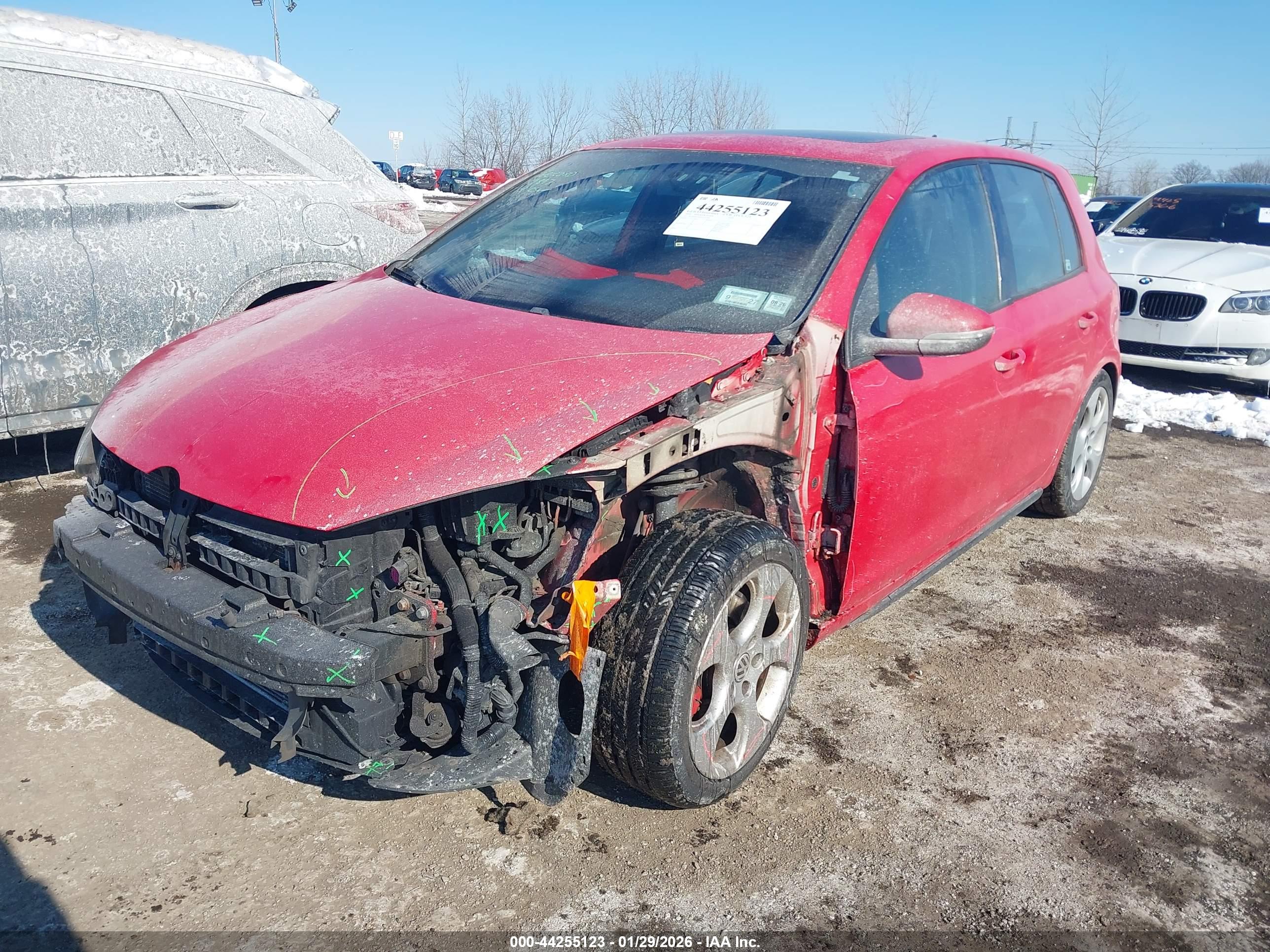 VOLKSWAGEN GTI image 6