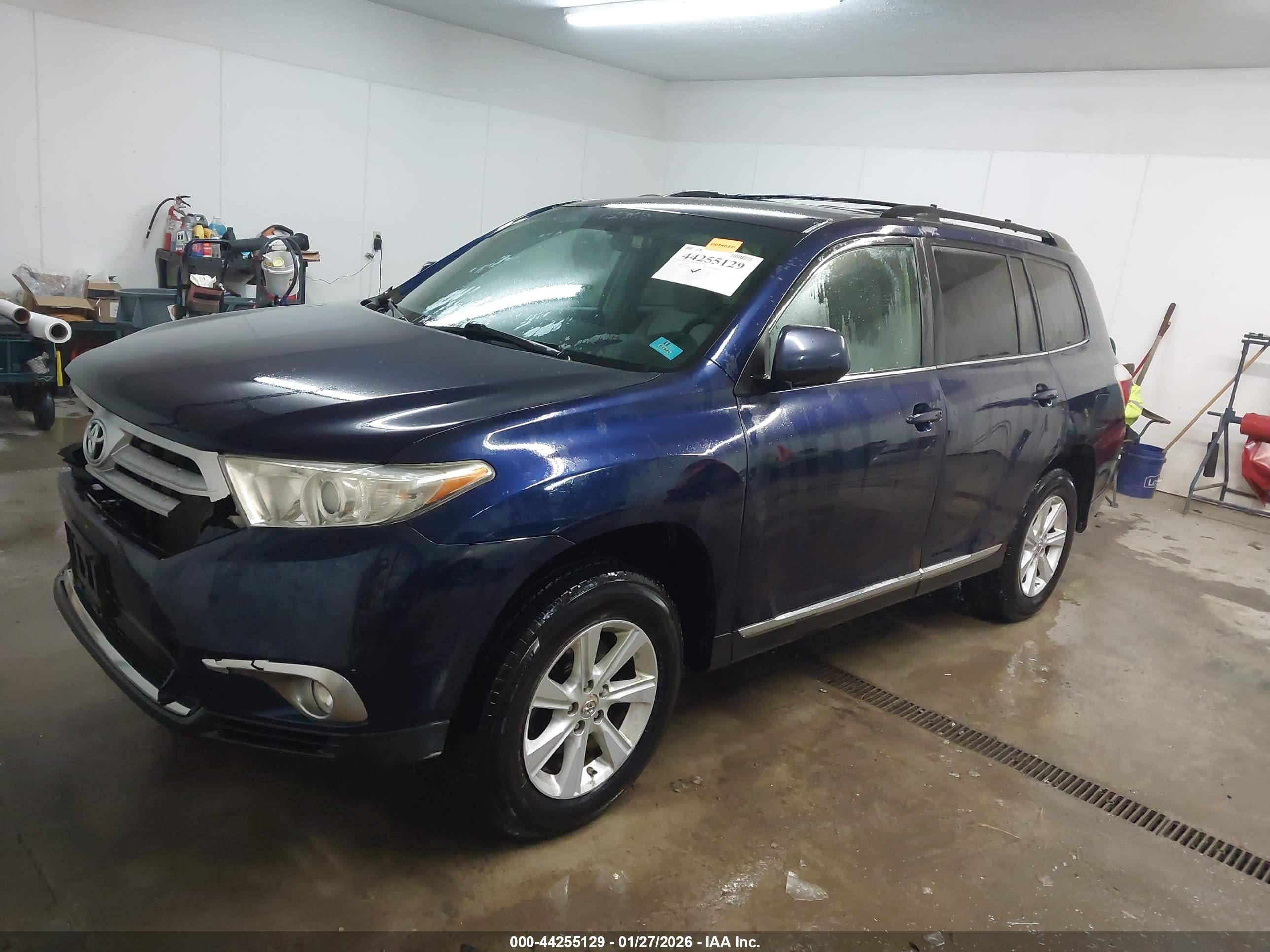 TOYOTA HIGHLANDER image 2