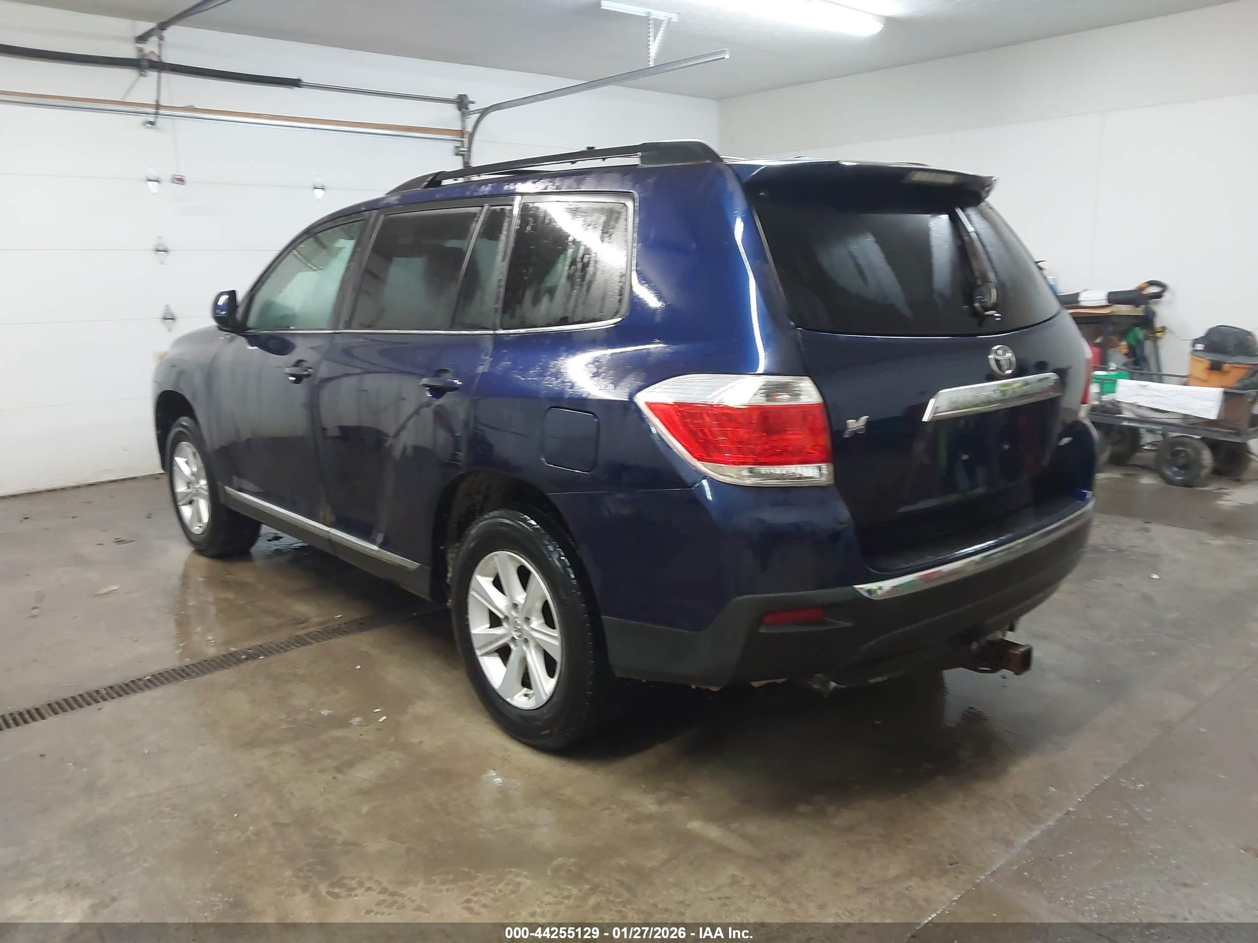 TOYOTA HIGHLANDER image 3
