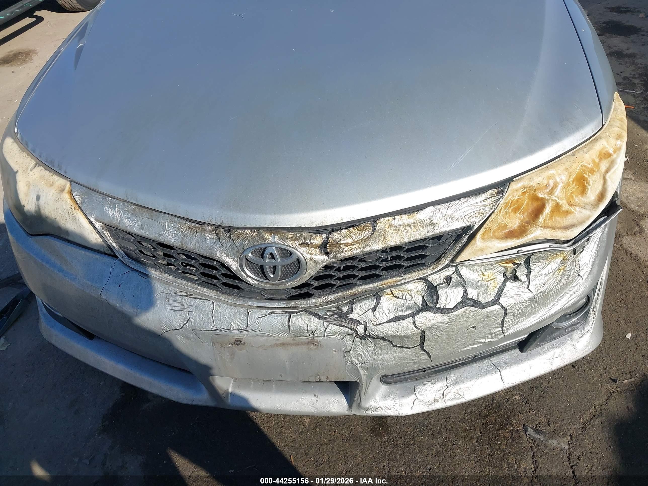 TOYOTA CAMRY image 6